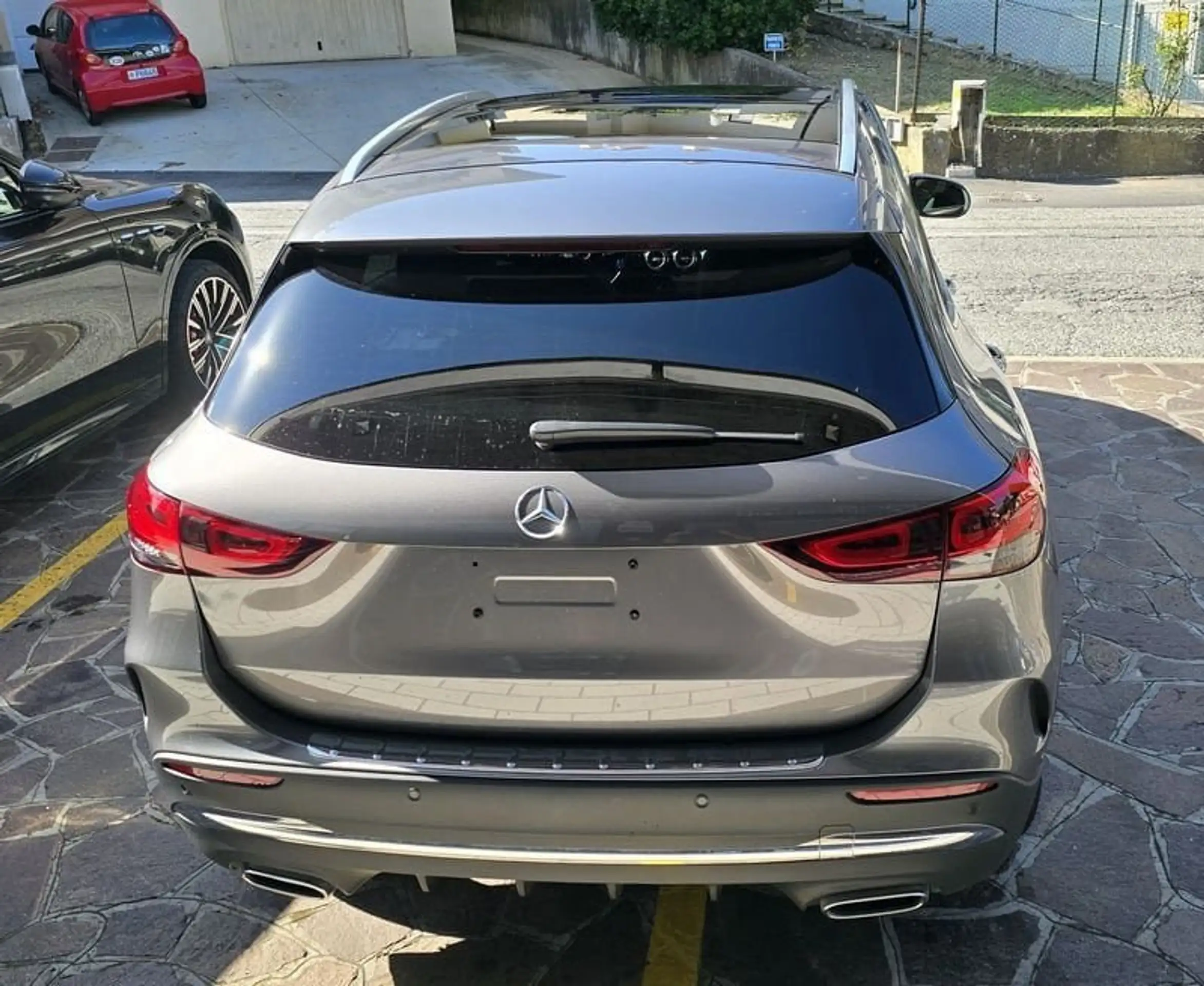 Mercedes-Benz - GLA 200