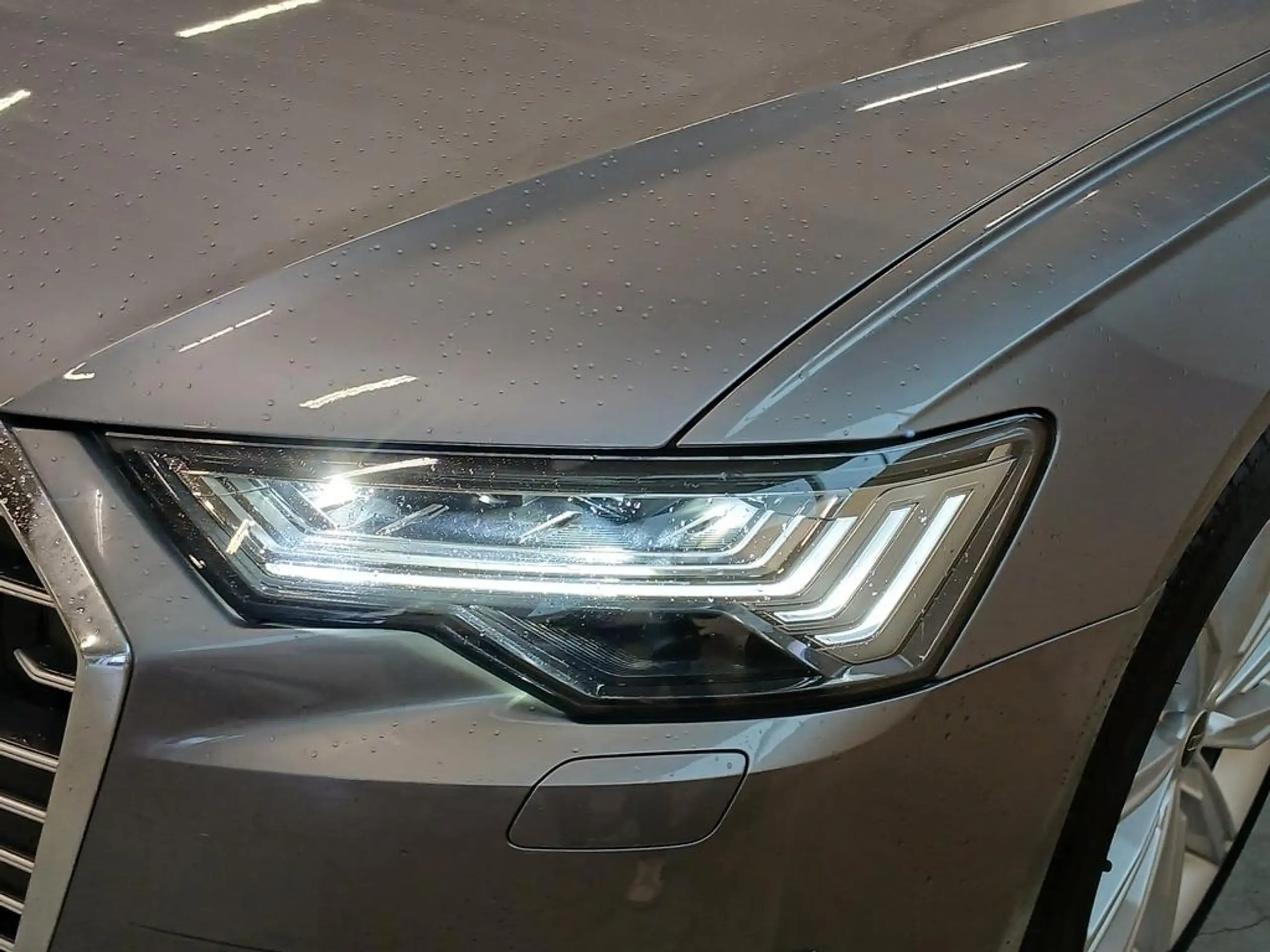 Audi - A6