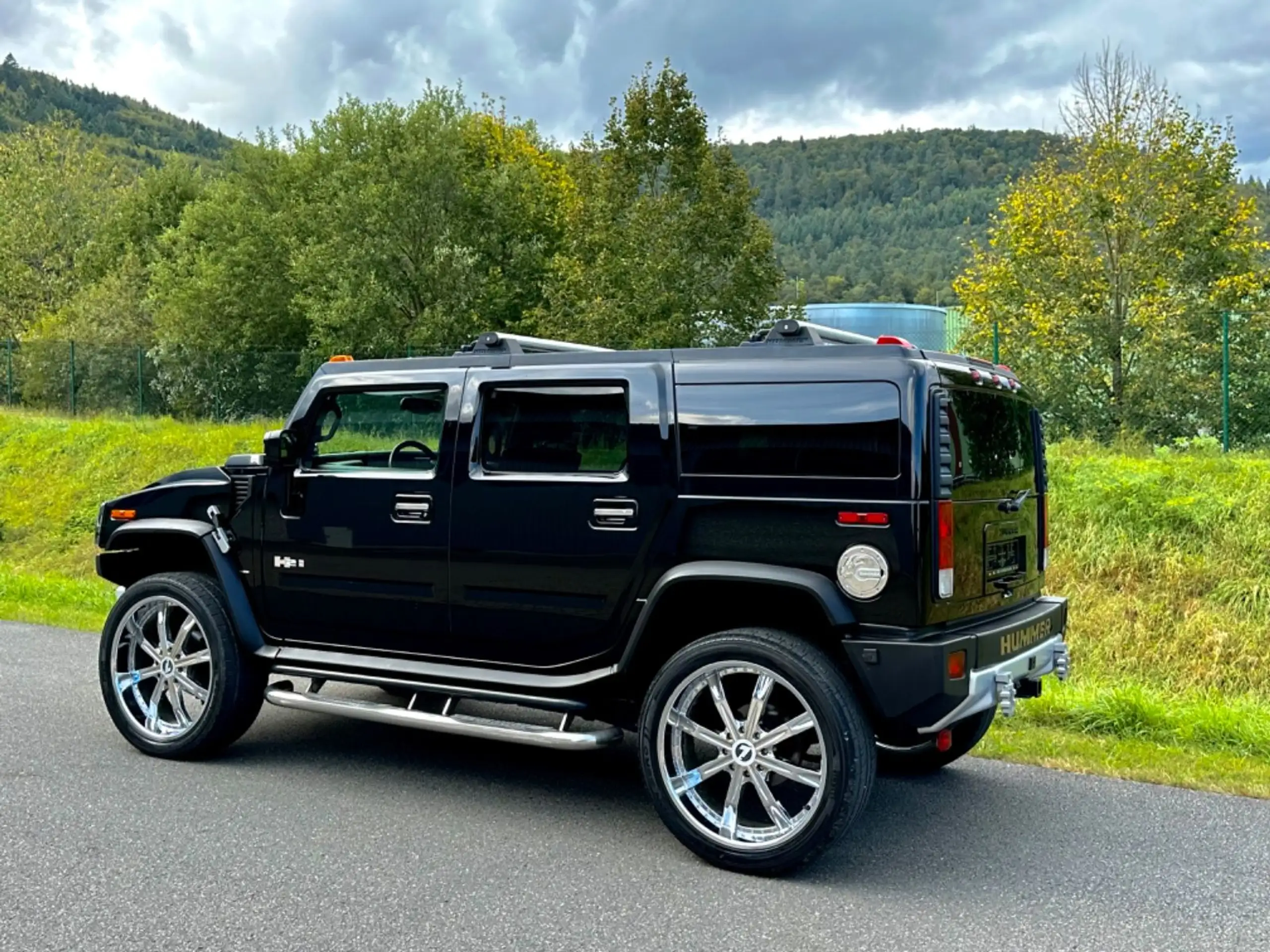 HUMMER - H2