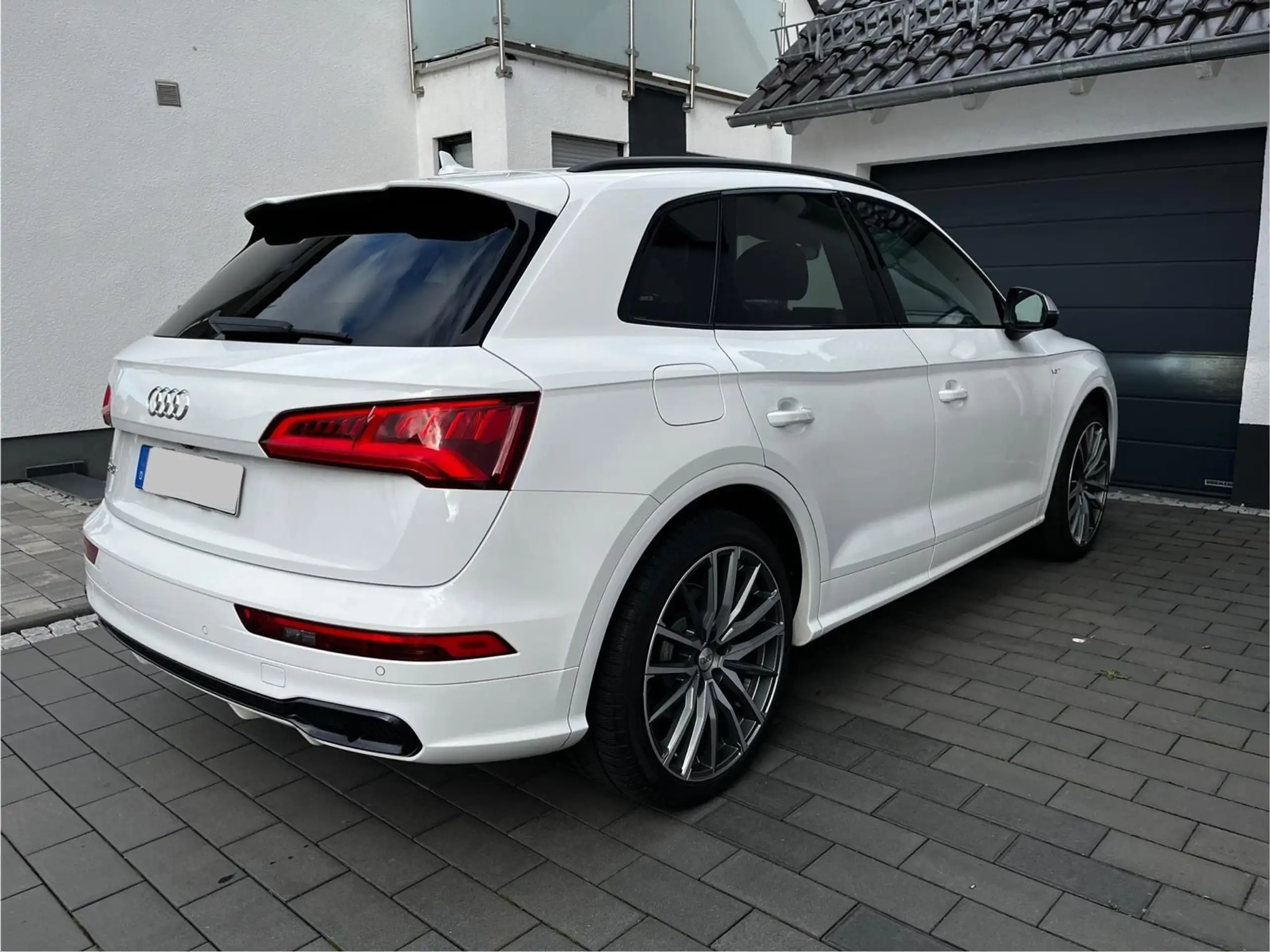 Audi - SQ5