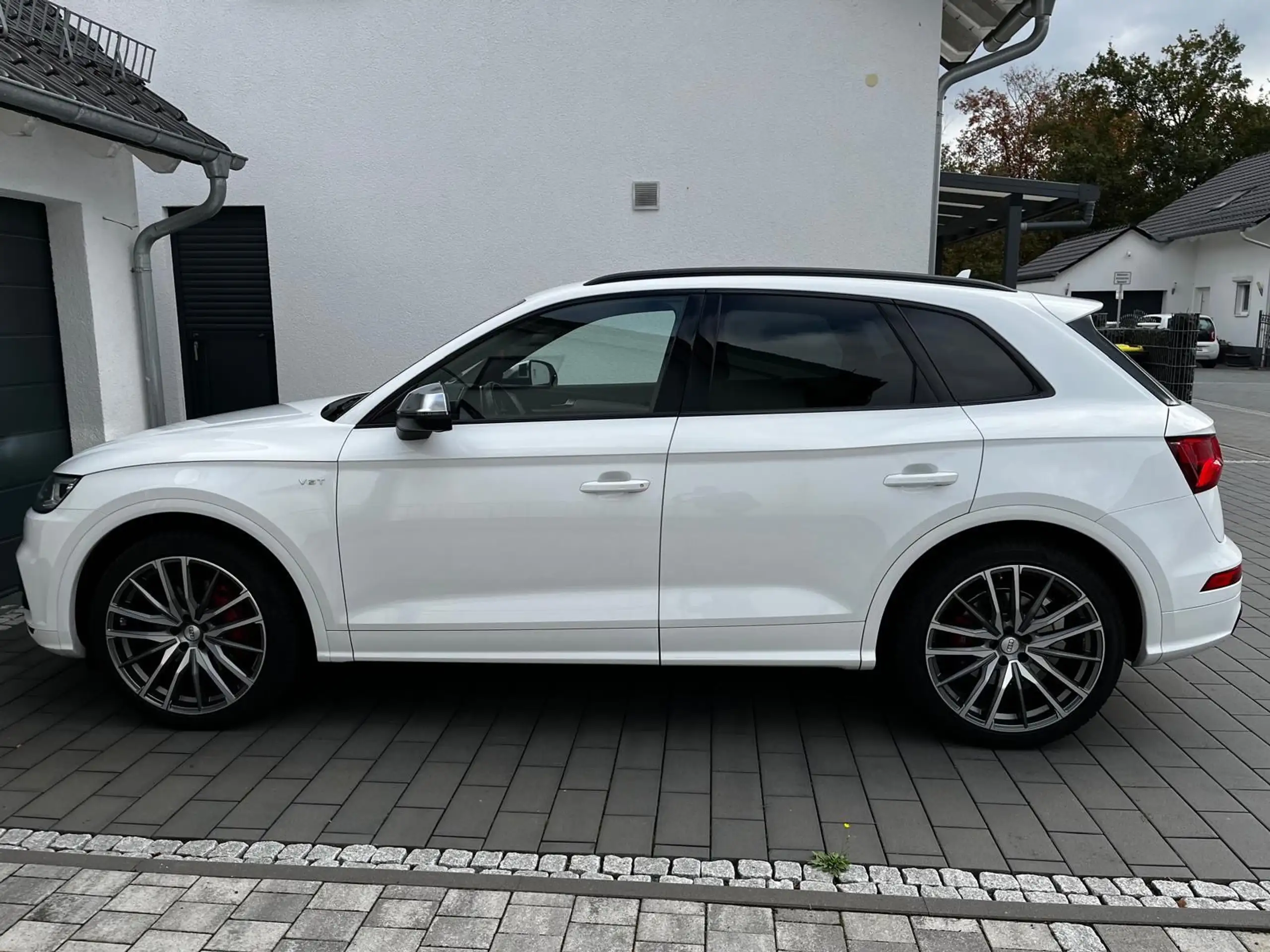 Audi - SQ5