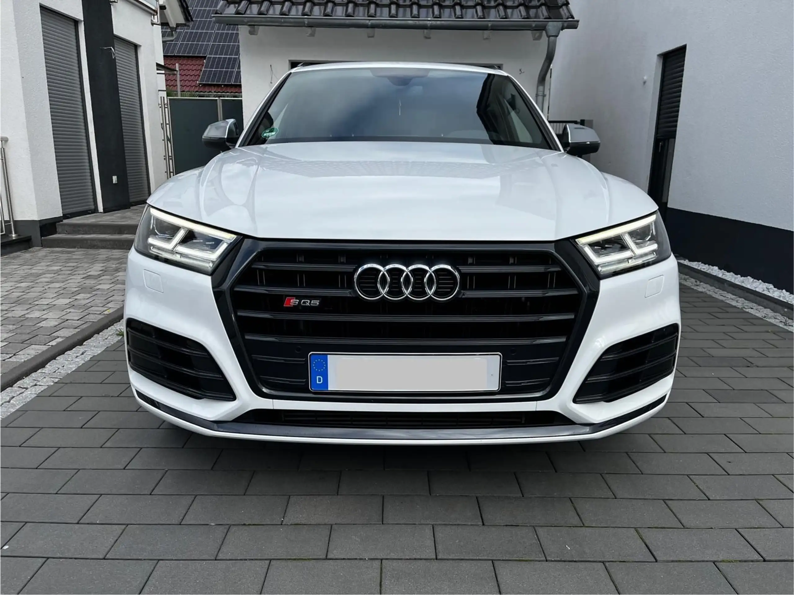 Audi - SQ5