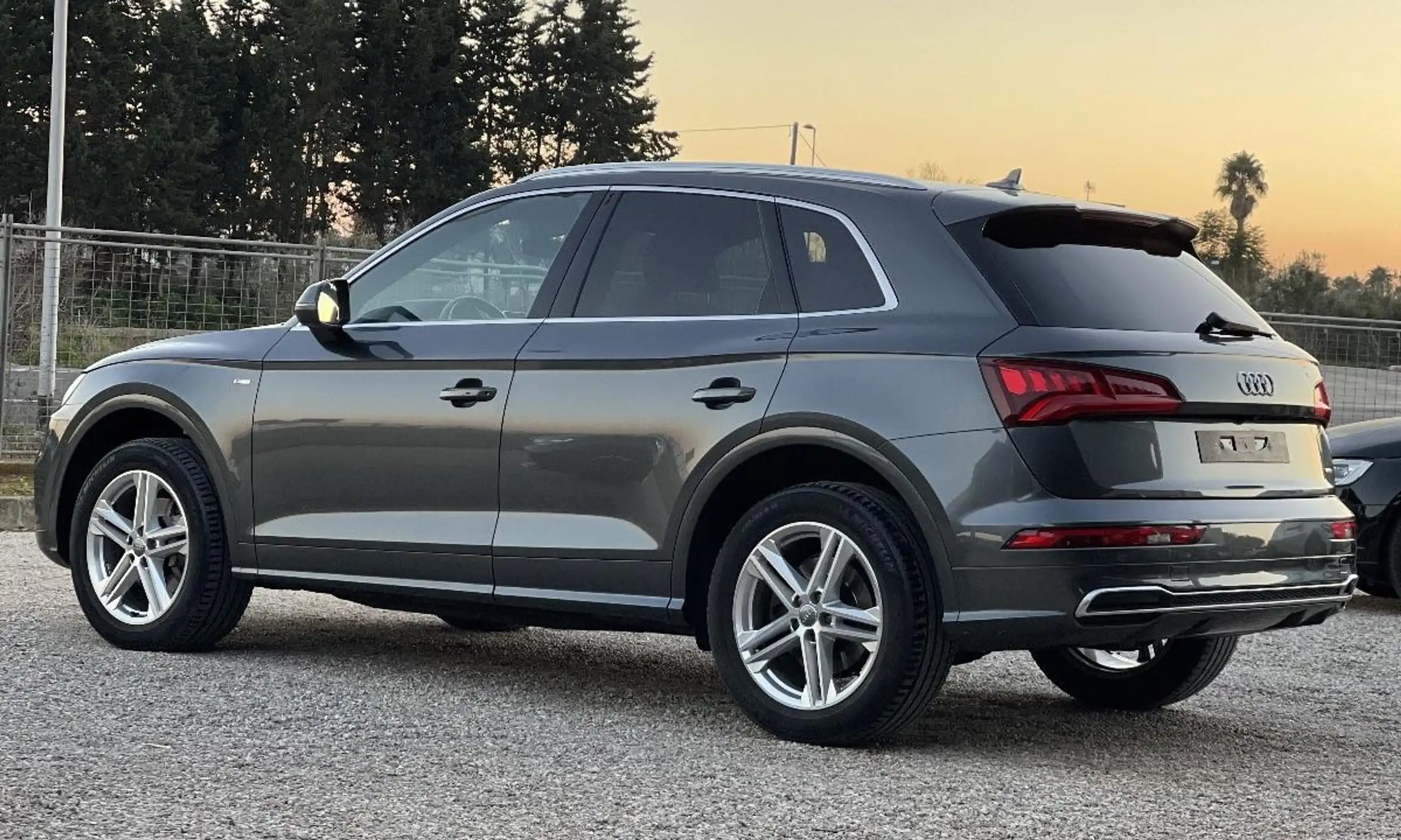 Audi - Q5