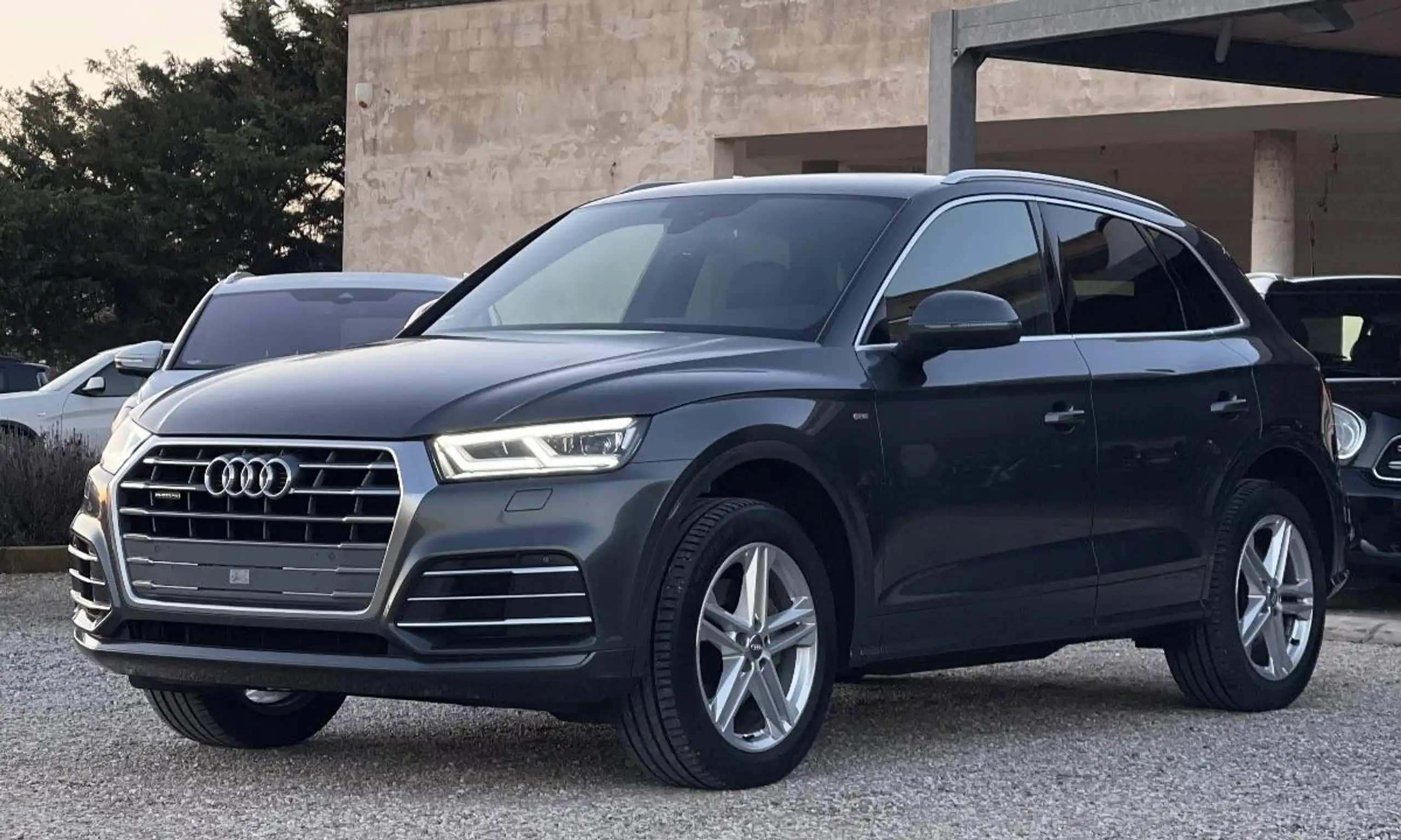 Audi - Q5