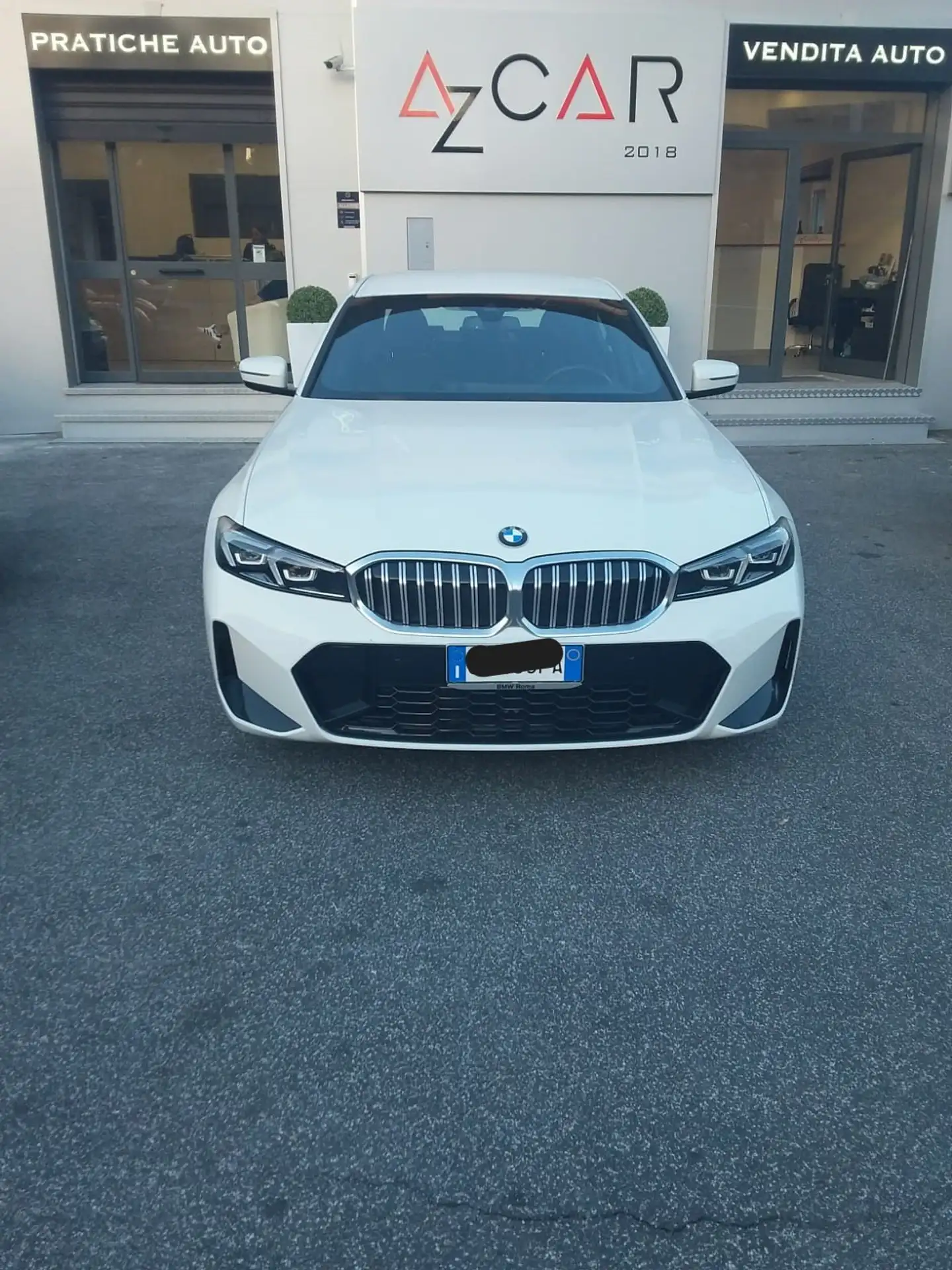 BMW 318 2023