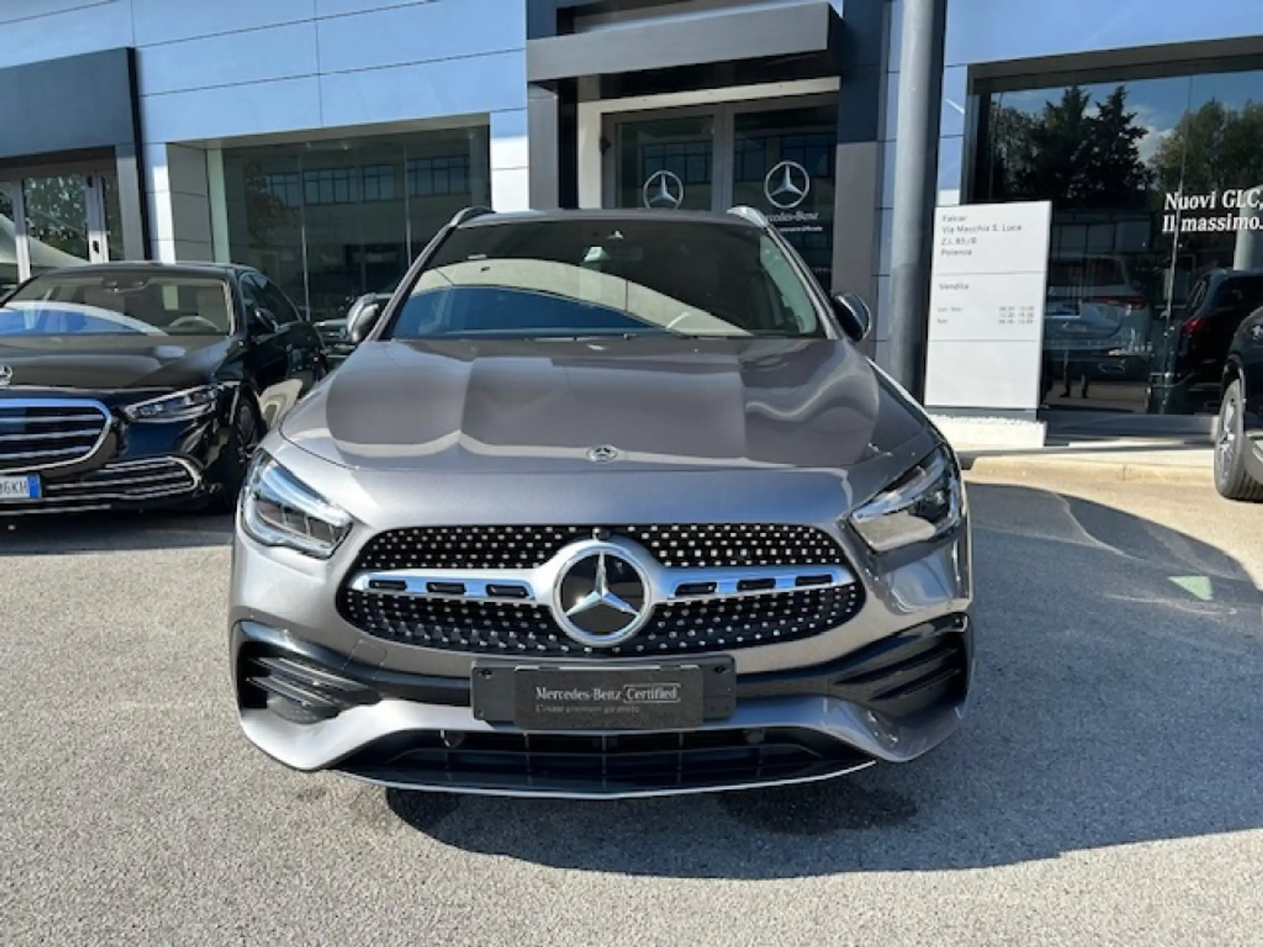 Mercedes-Benz - GLA 200