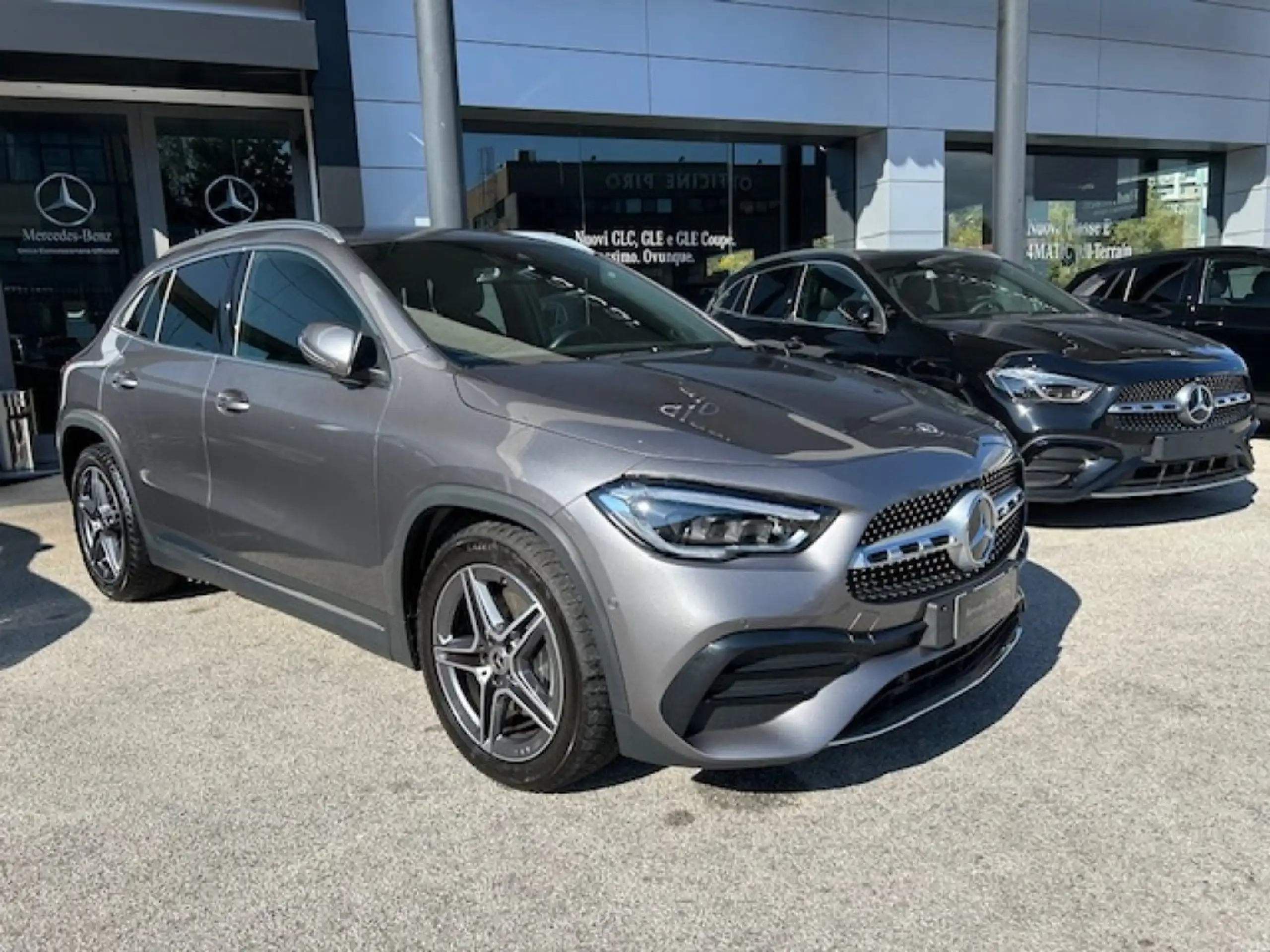 Mercedes-Benz - GLA 200