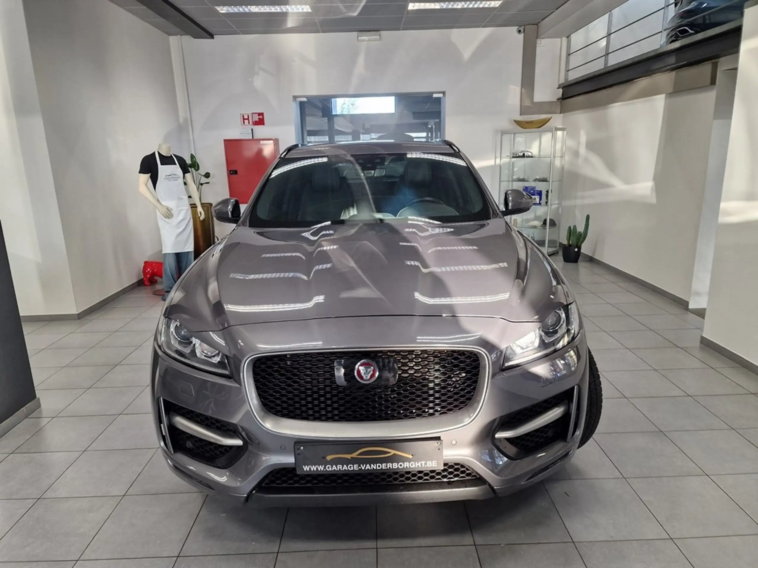 Jaguar - F-Pace