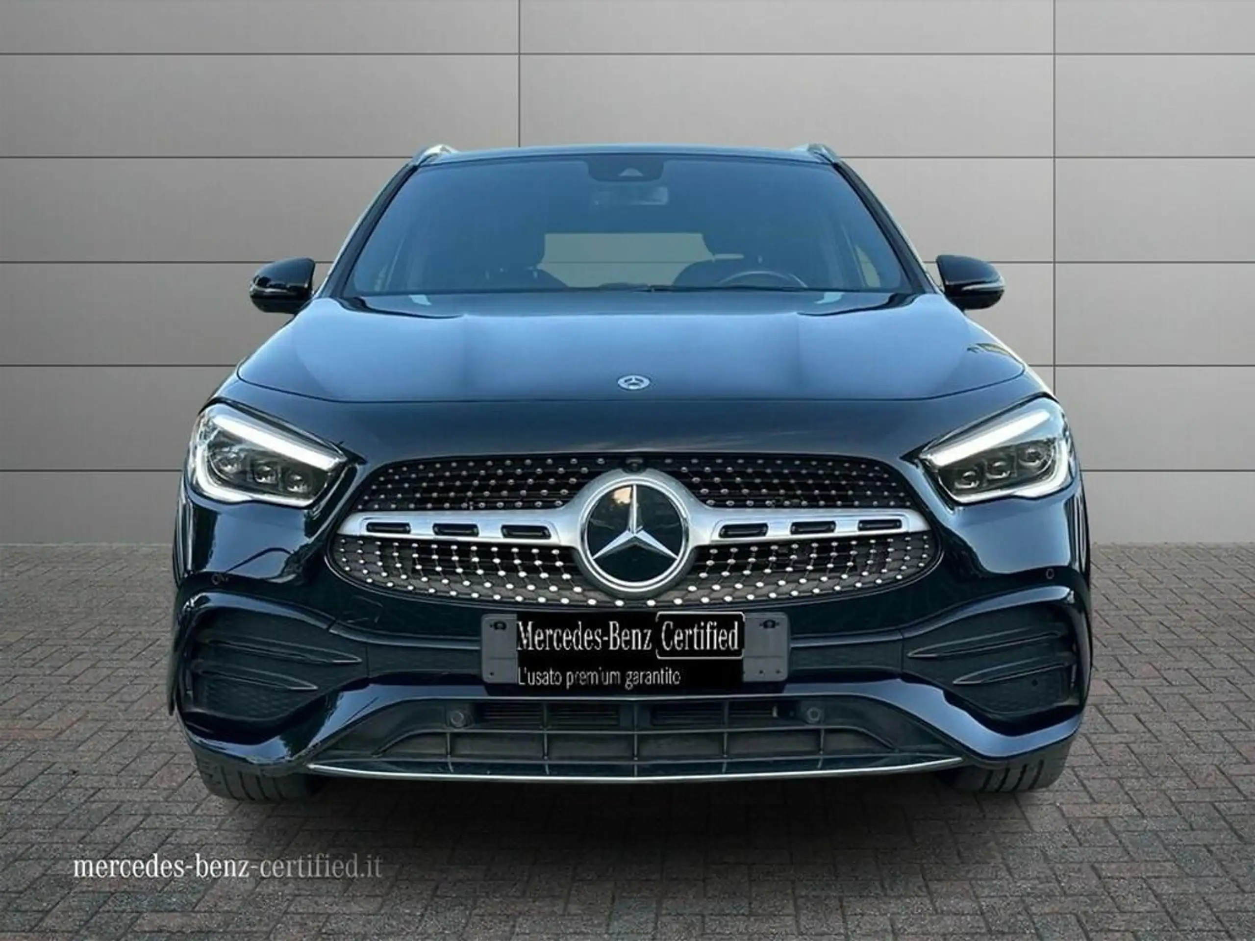 Mercedes-Benz - GLA 250