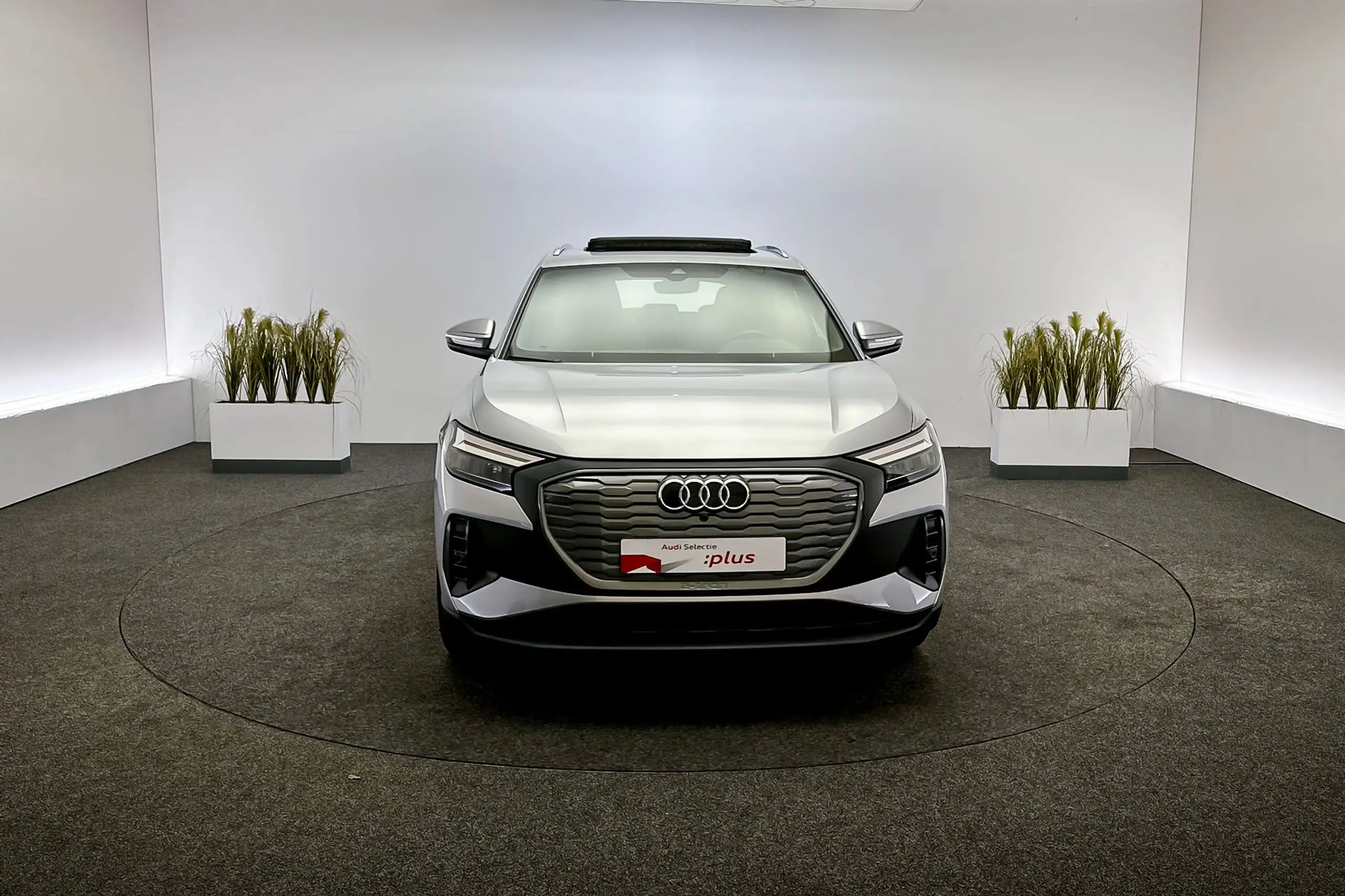 Audi - Q4 e-tron