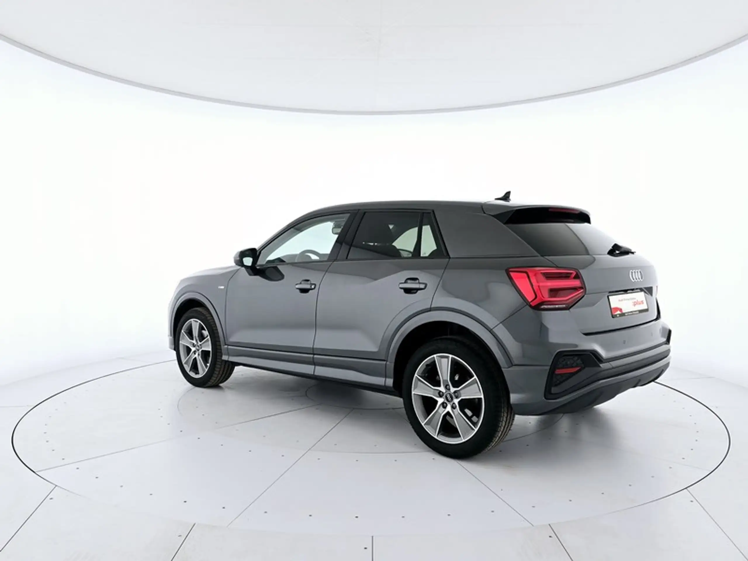 Audi - Q2