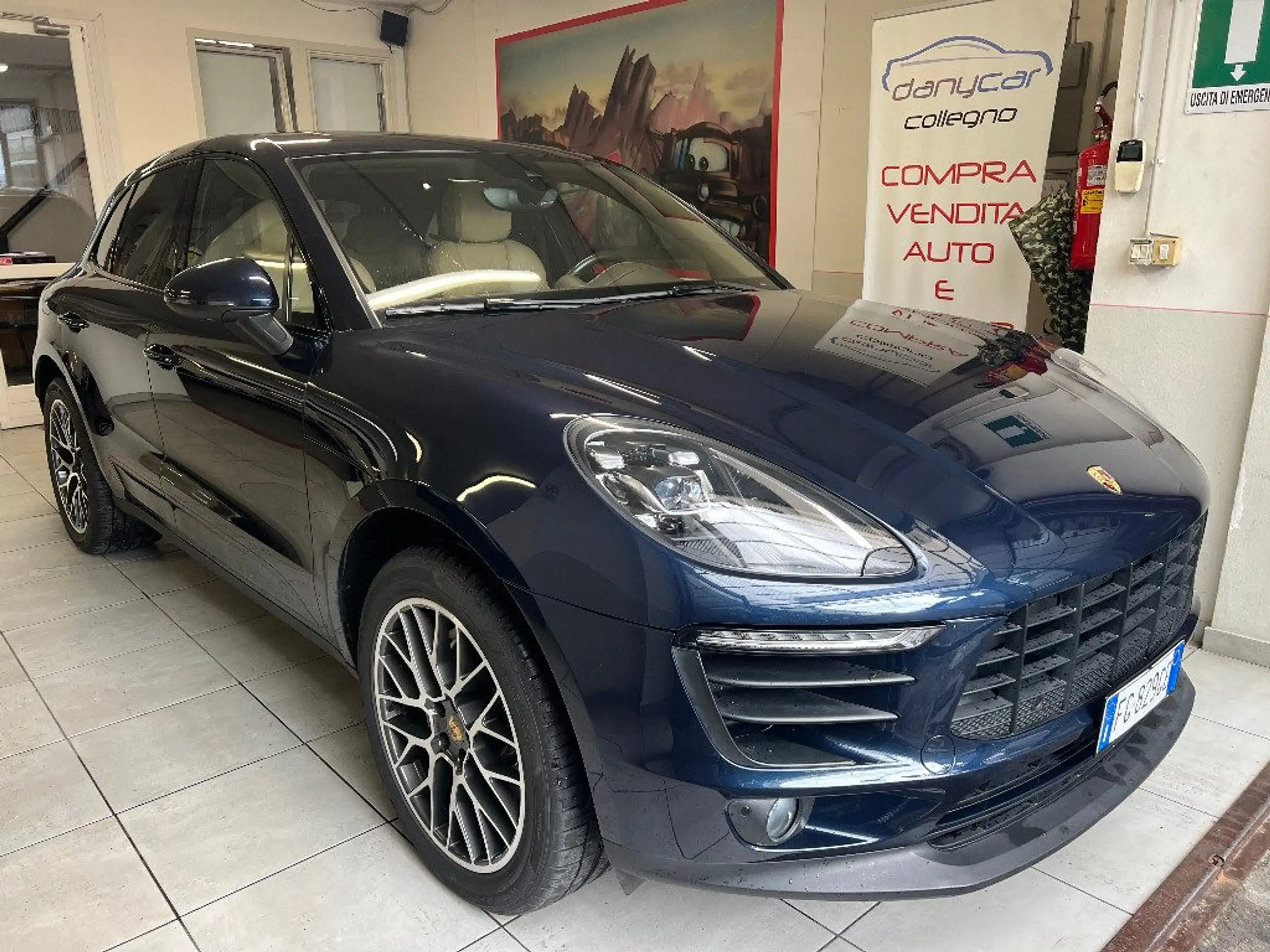 Porsche - Macan