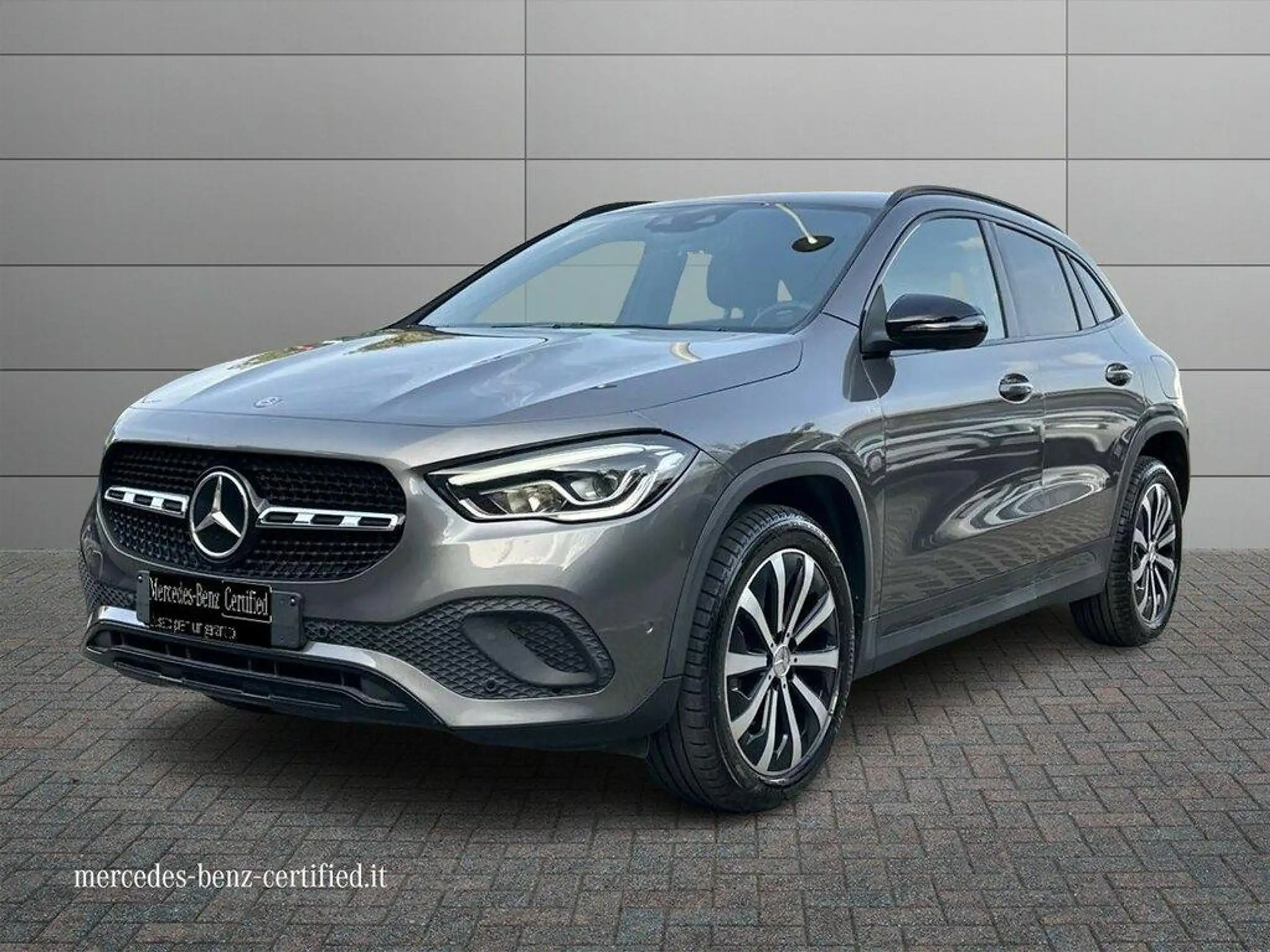 Mercedes-Benz GLA 200 2020