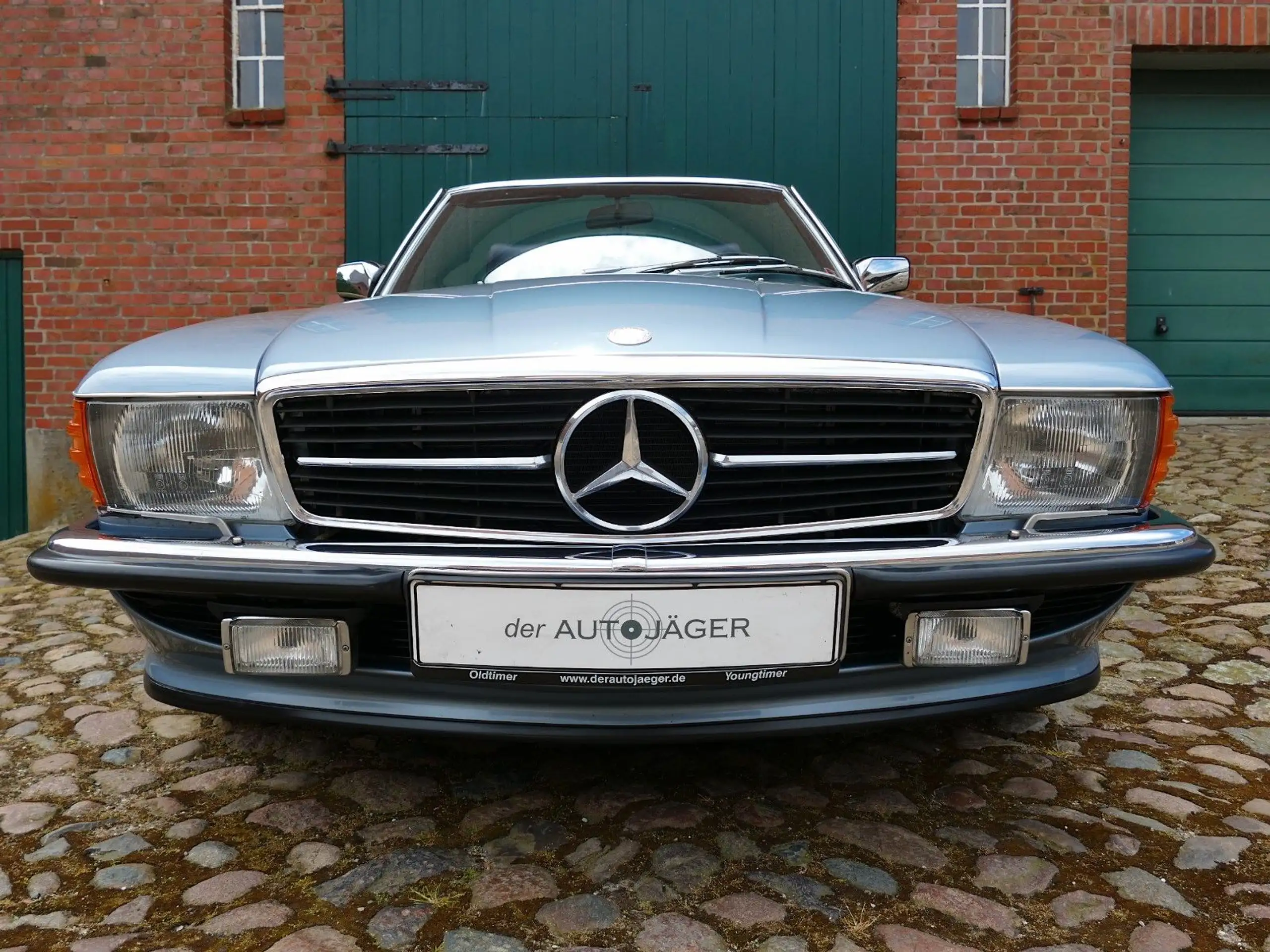 Mercedes-Benz - SL 300