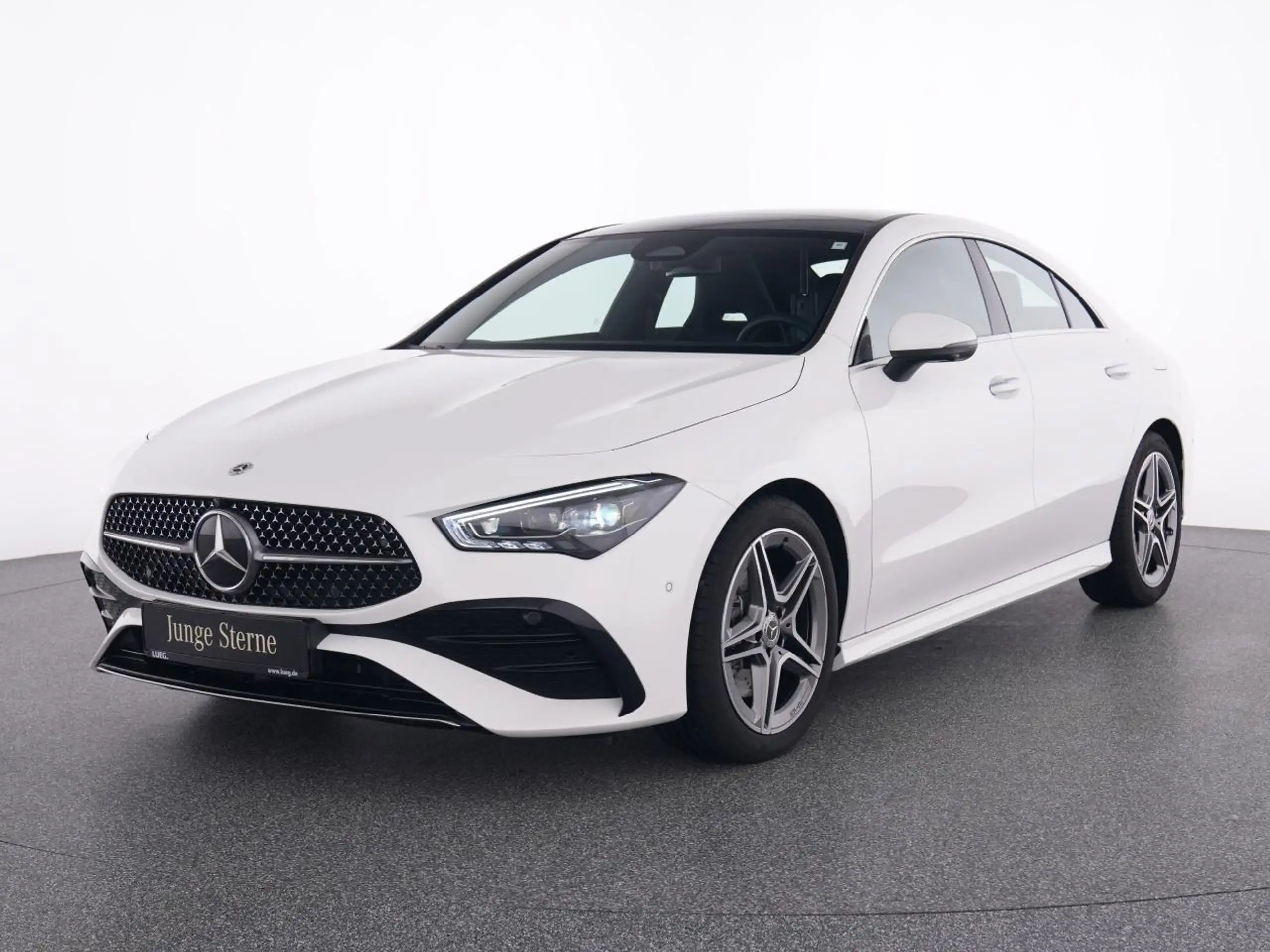 Mercedes-Benz - CLA 200