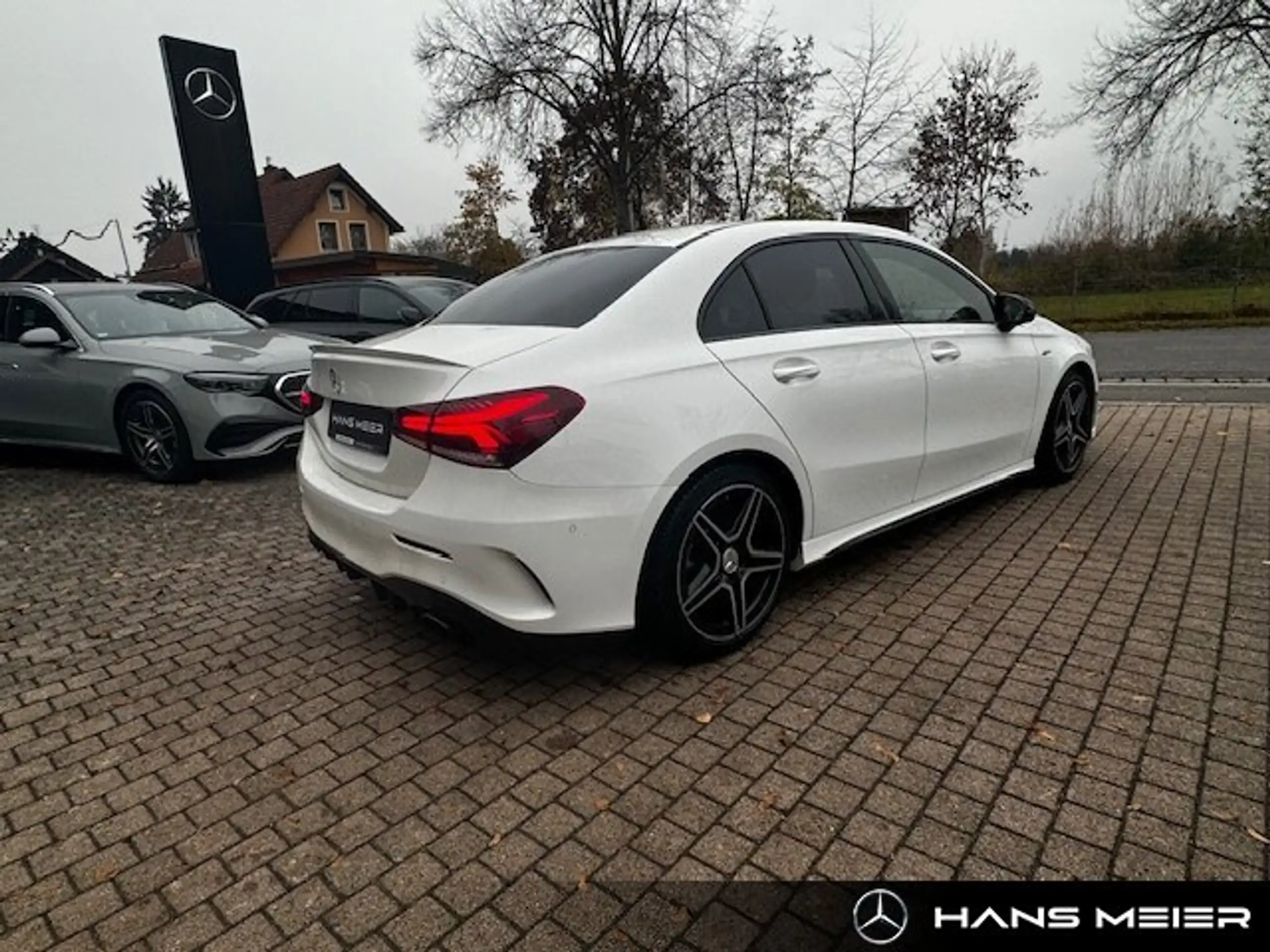 Mercedes-Benz - A 35 AMG