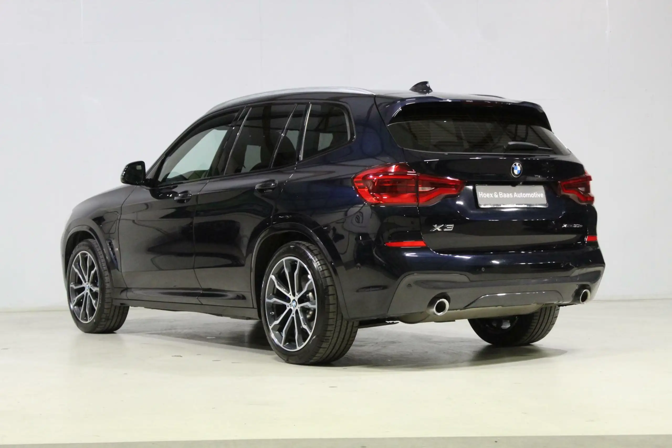 BMW - X3