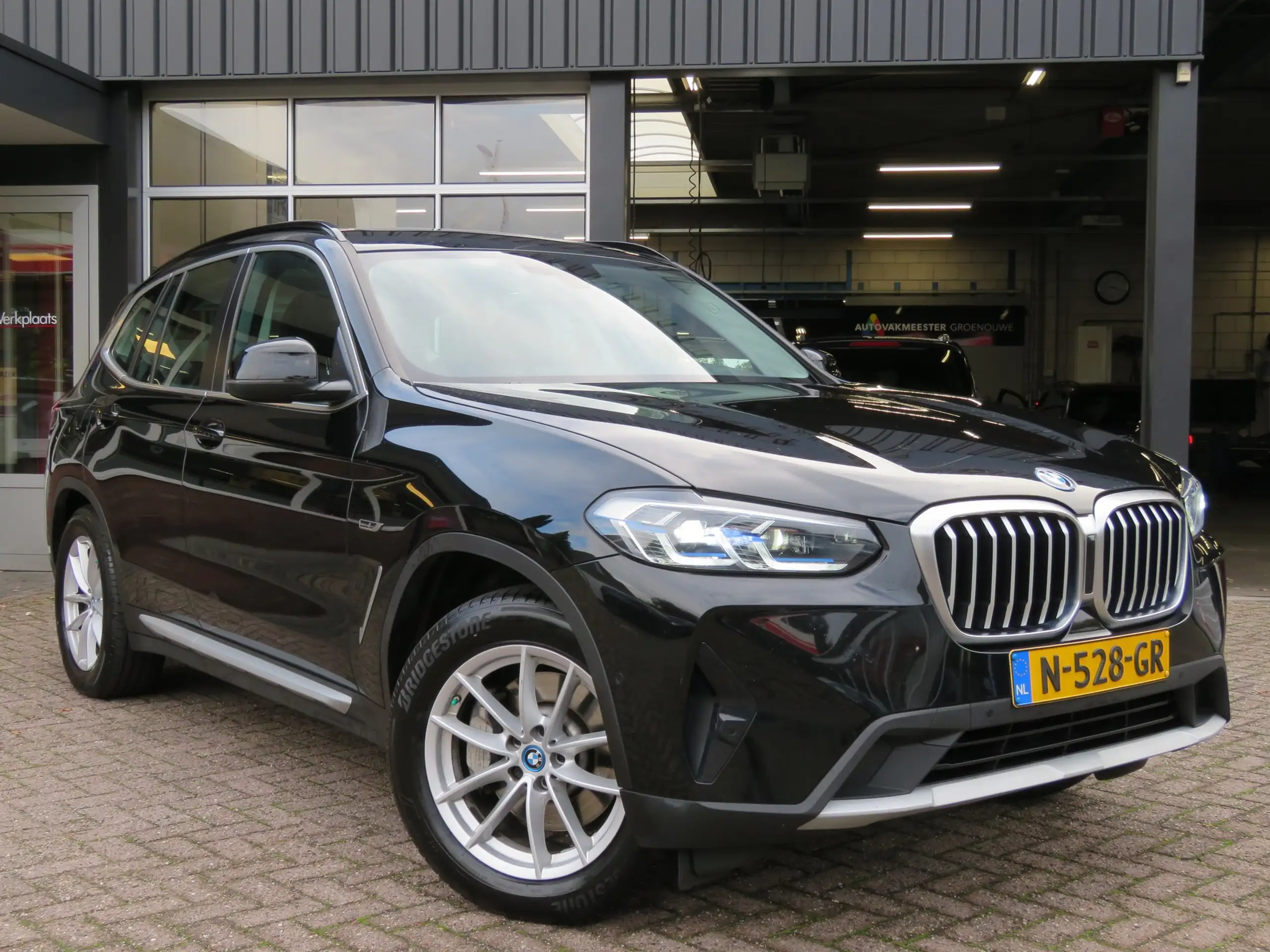 BMW - X3