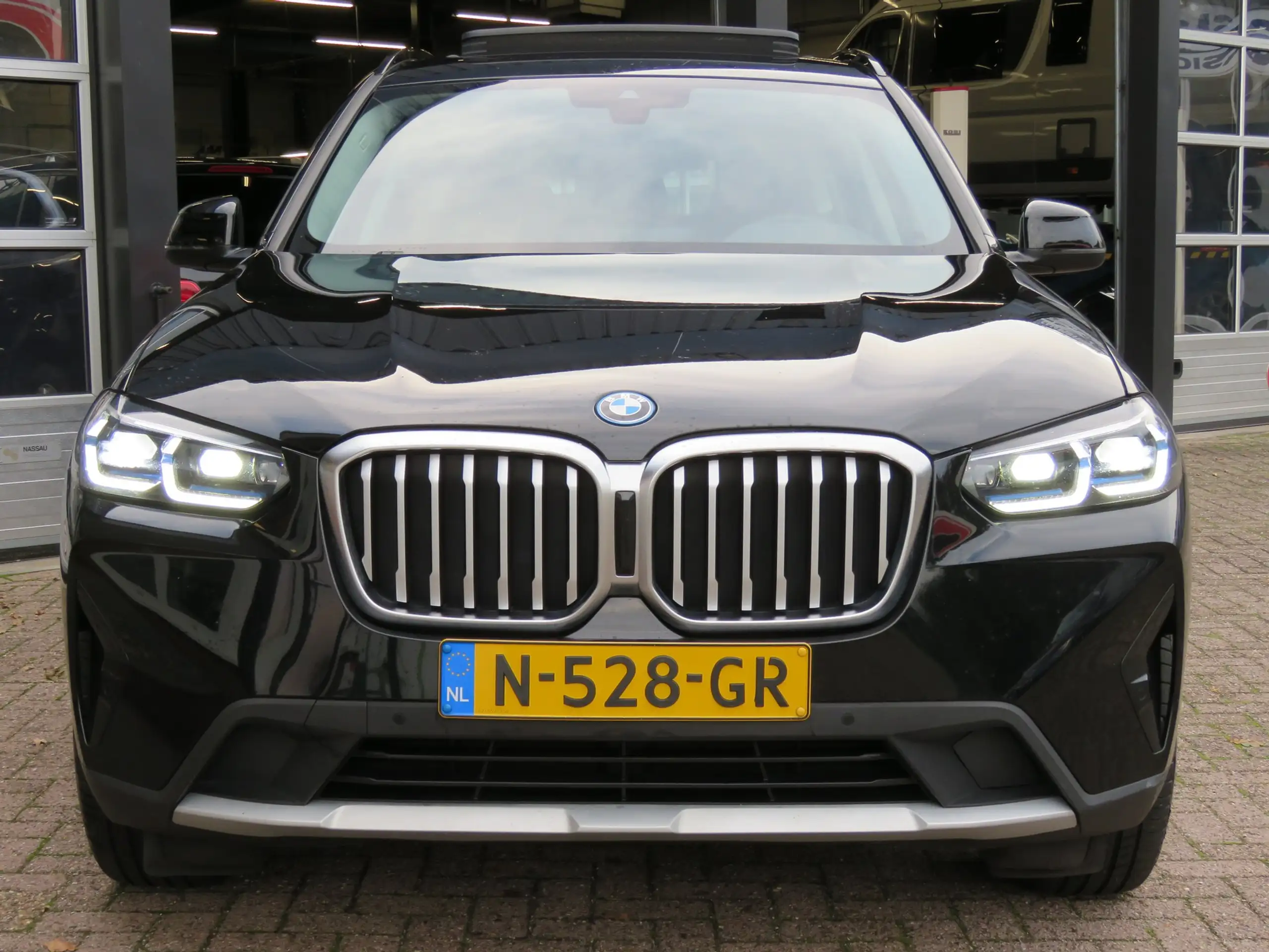 BMW - X3