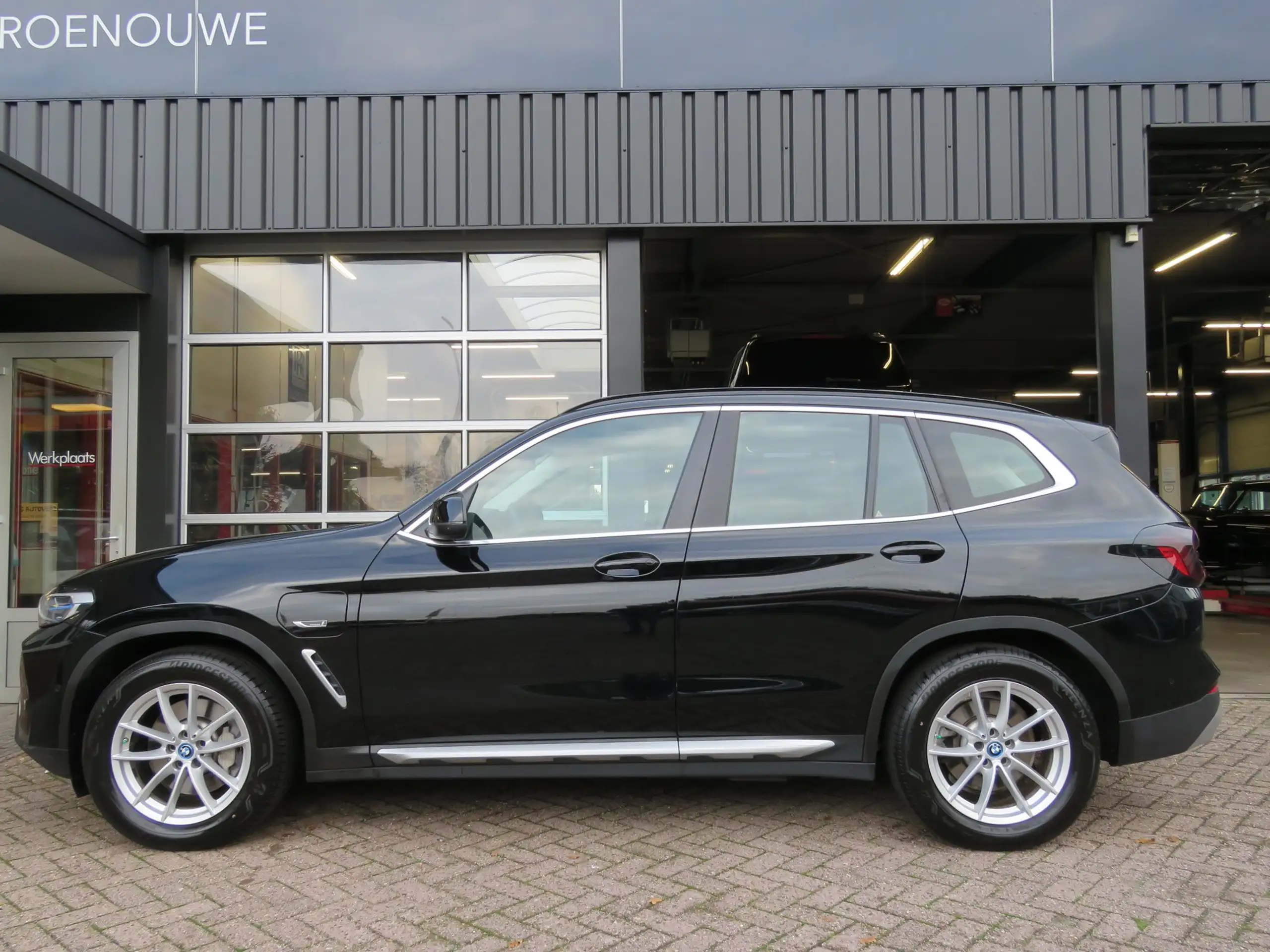 BMW - X3