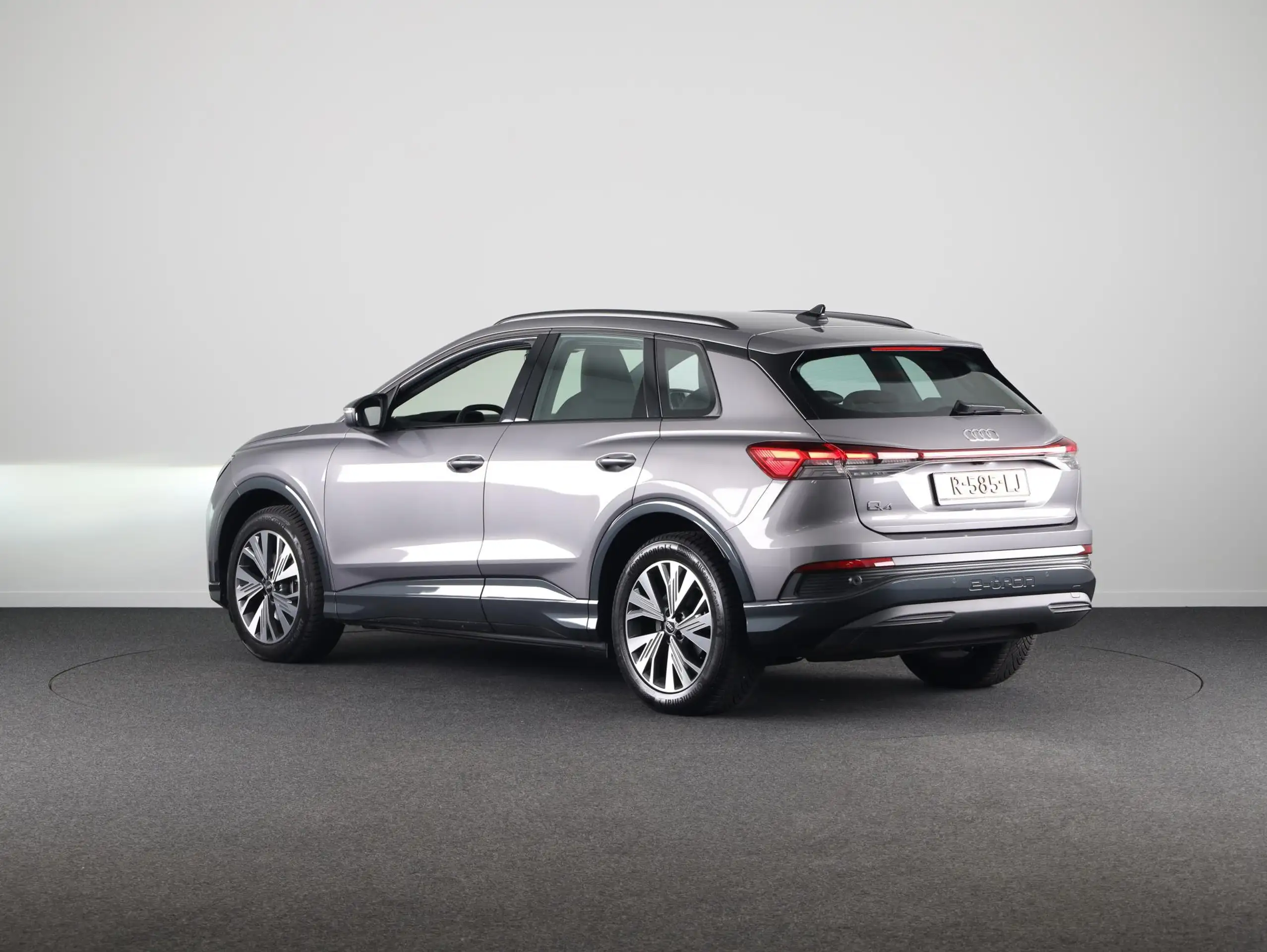 Audi - Q4 e-tron