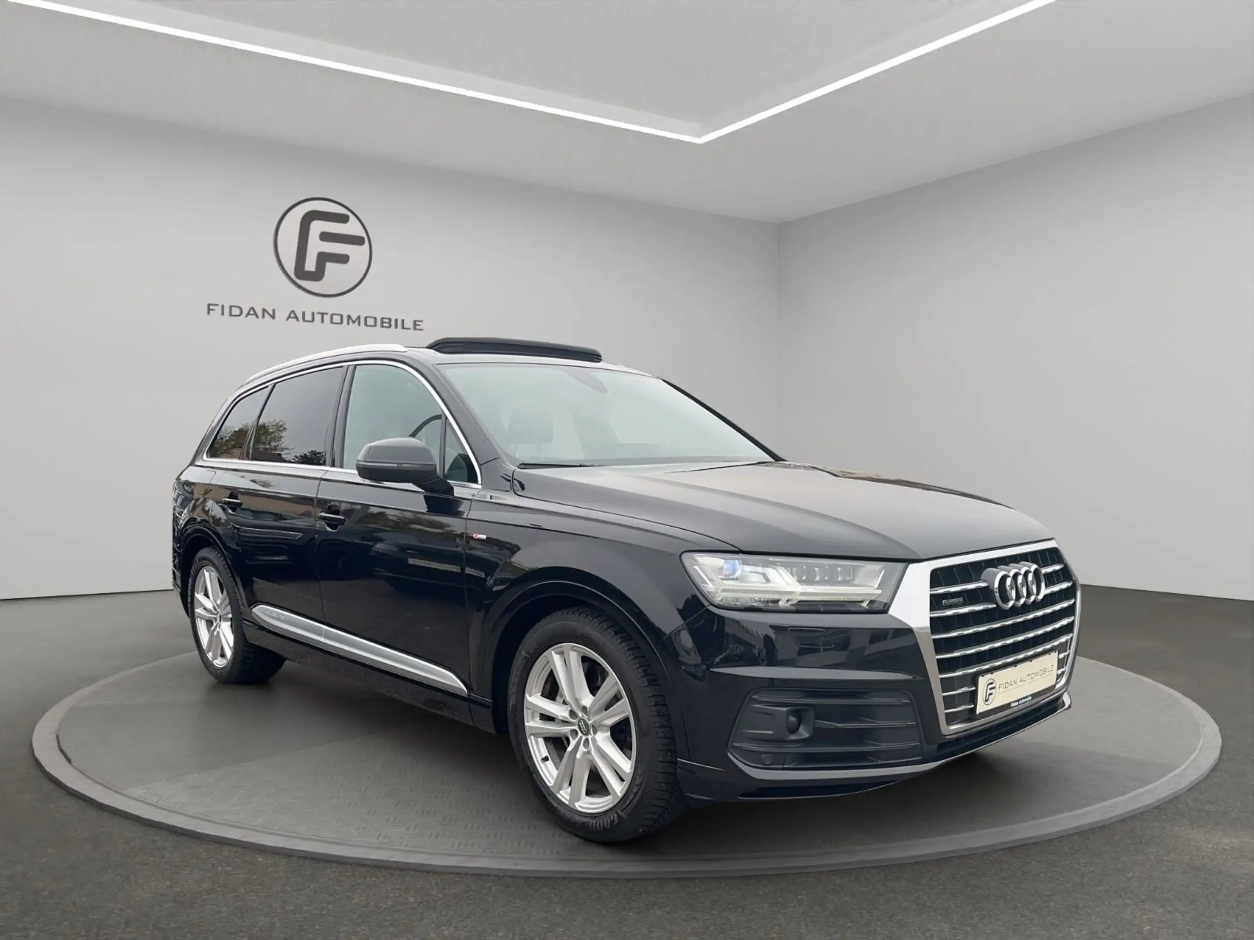 Audi - Q7