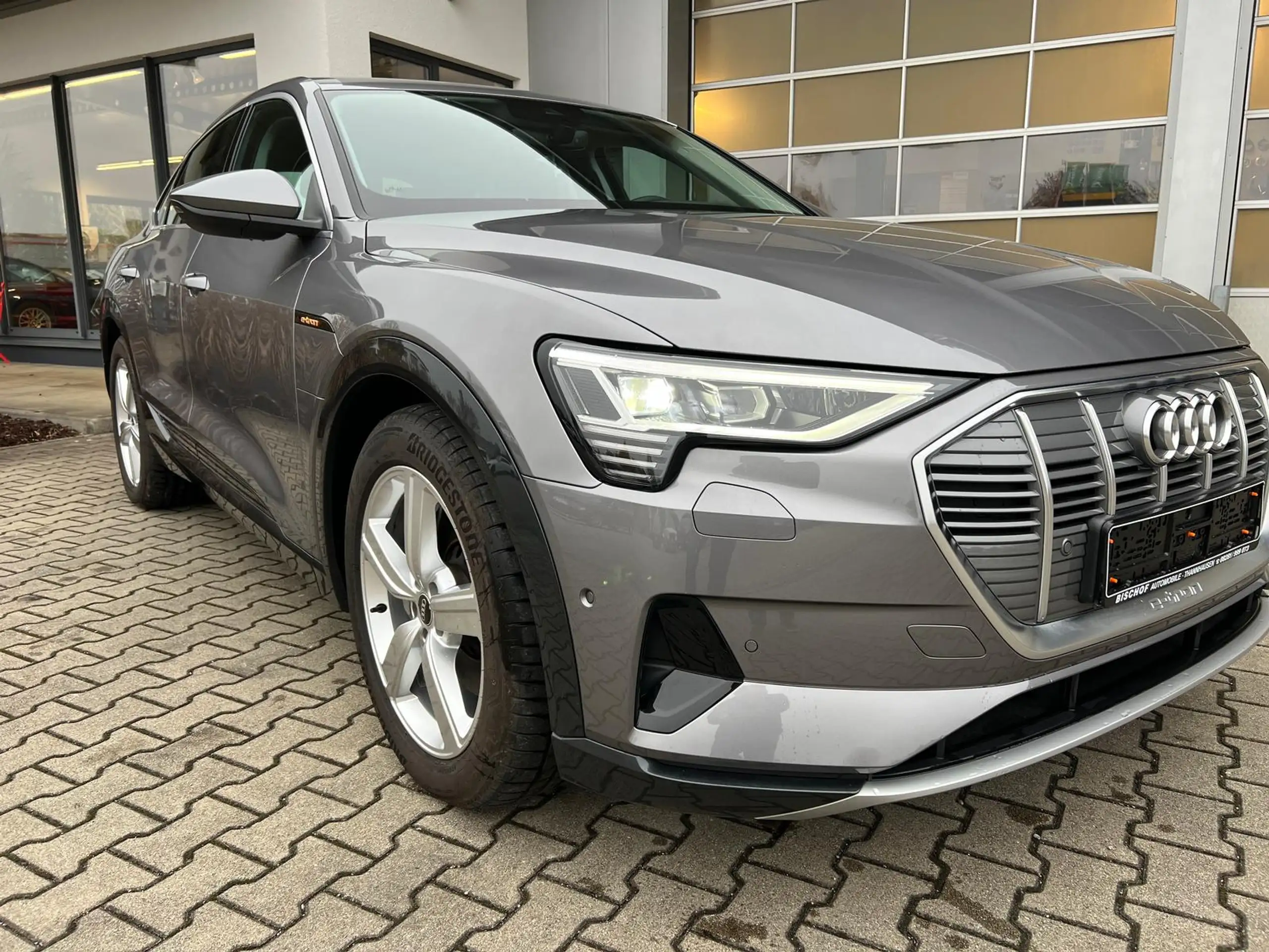 Audi - e-tron