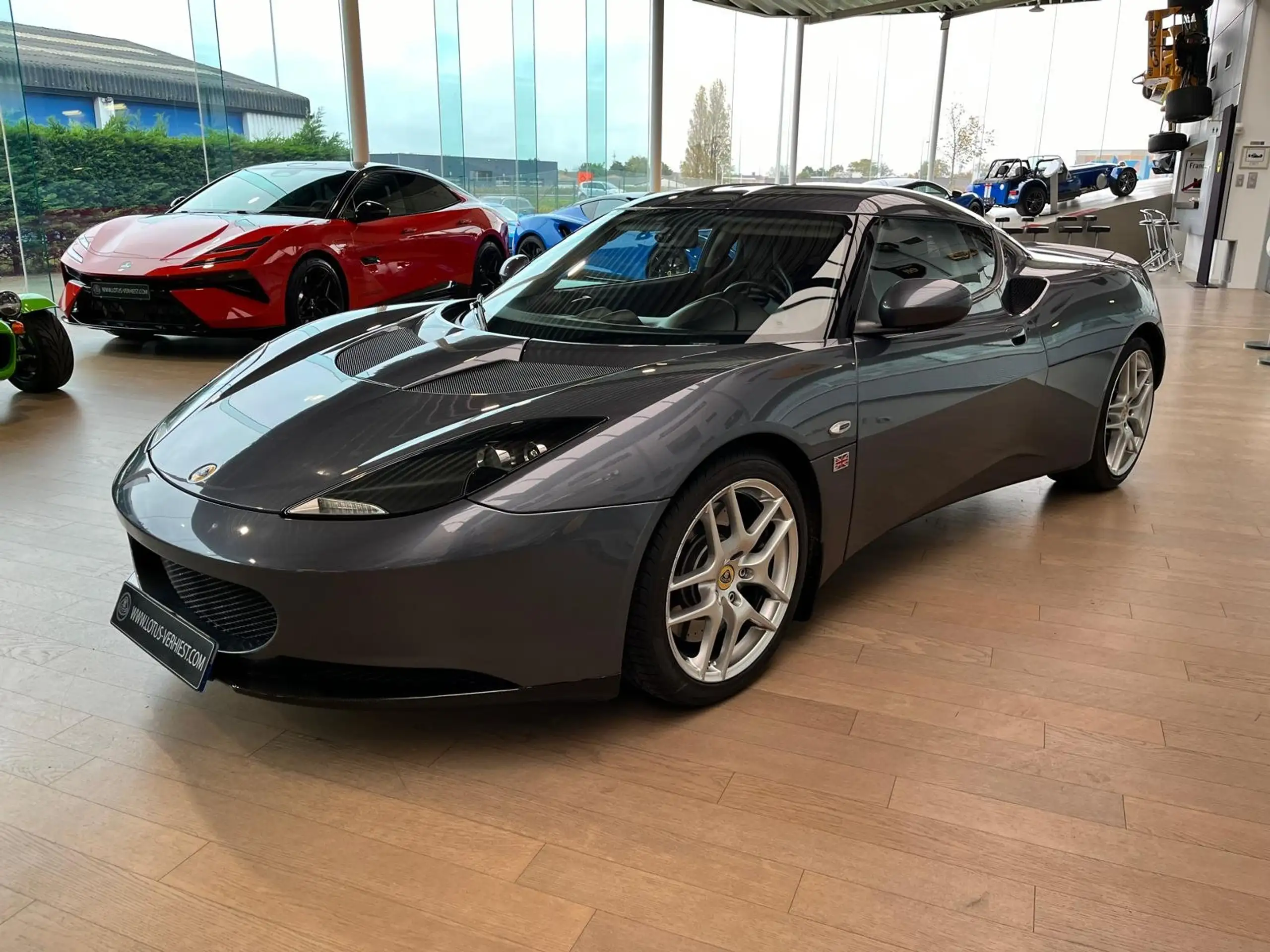 Lotus - Evora