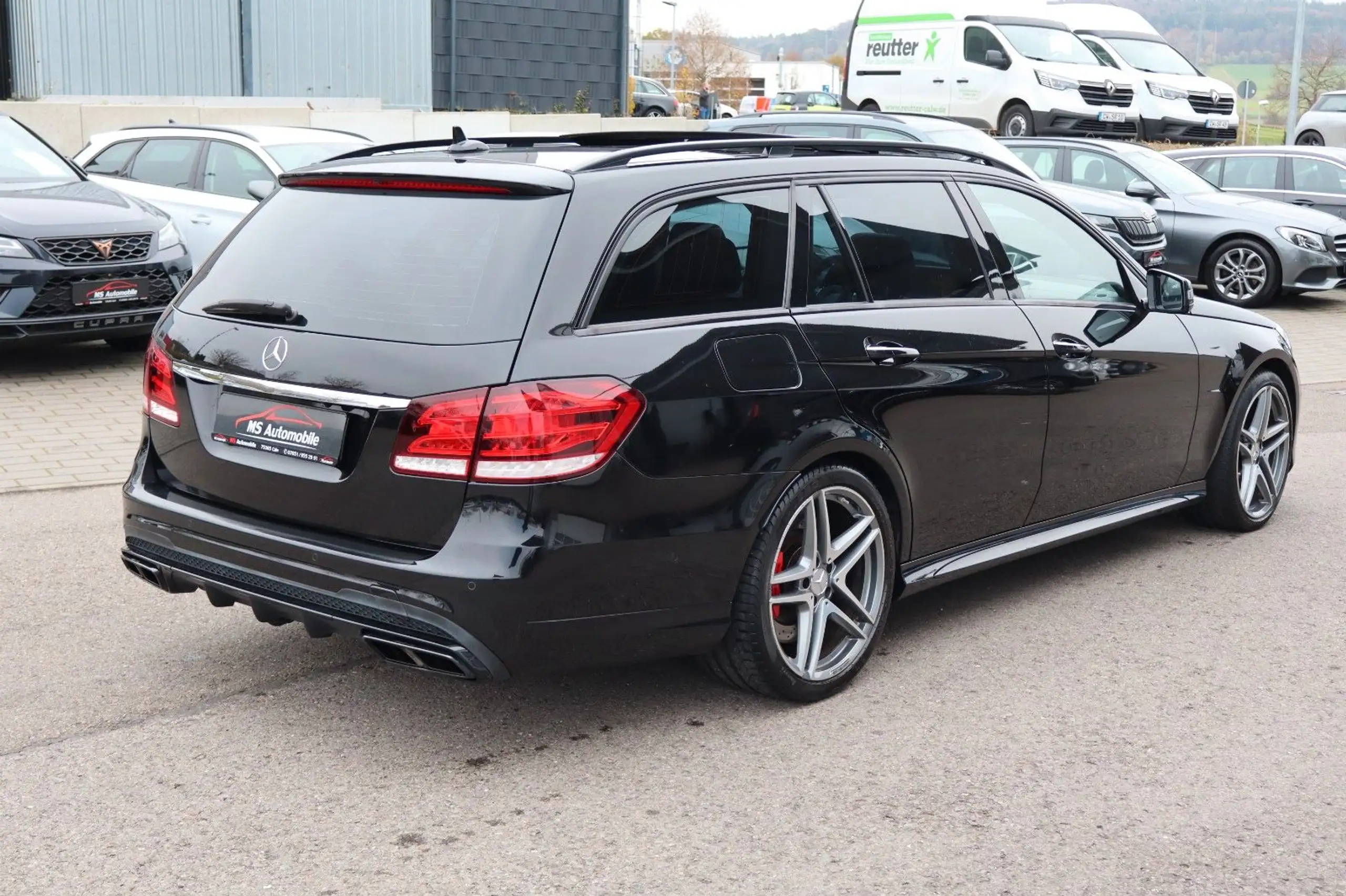 Mercedes-Benz - E 63 AMG