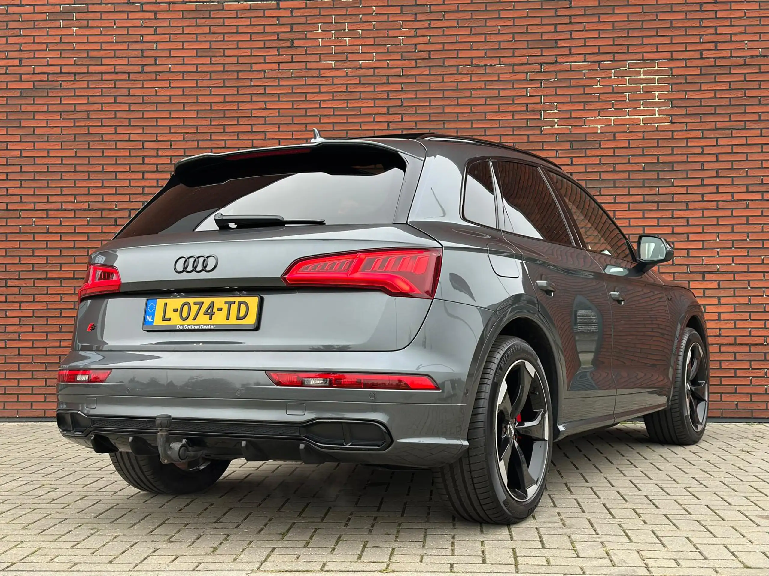 Audi - SQ5