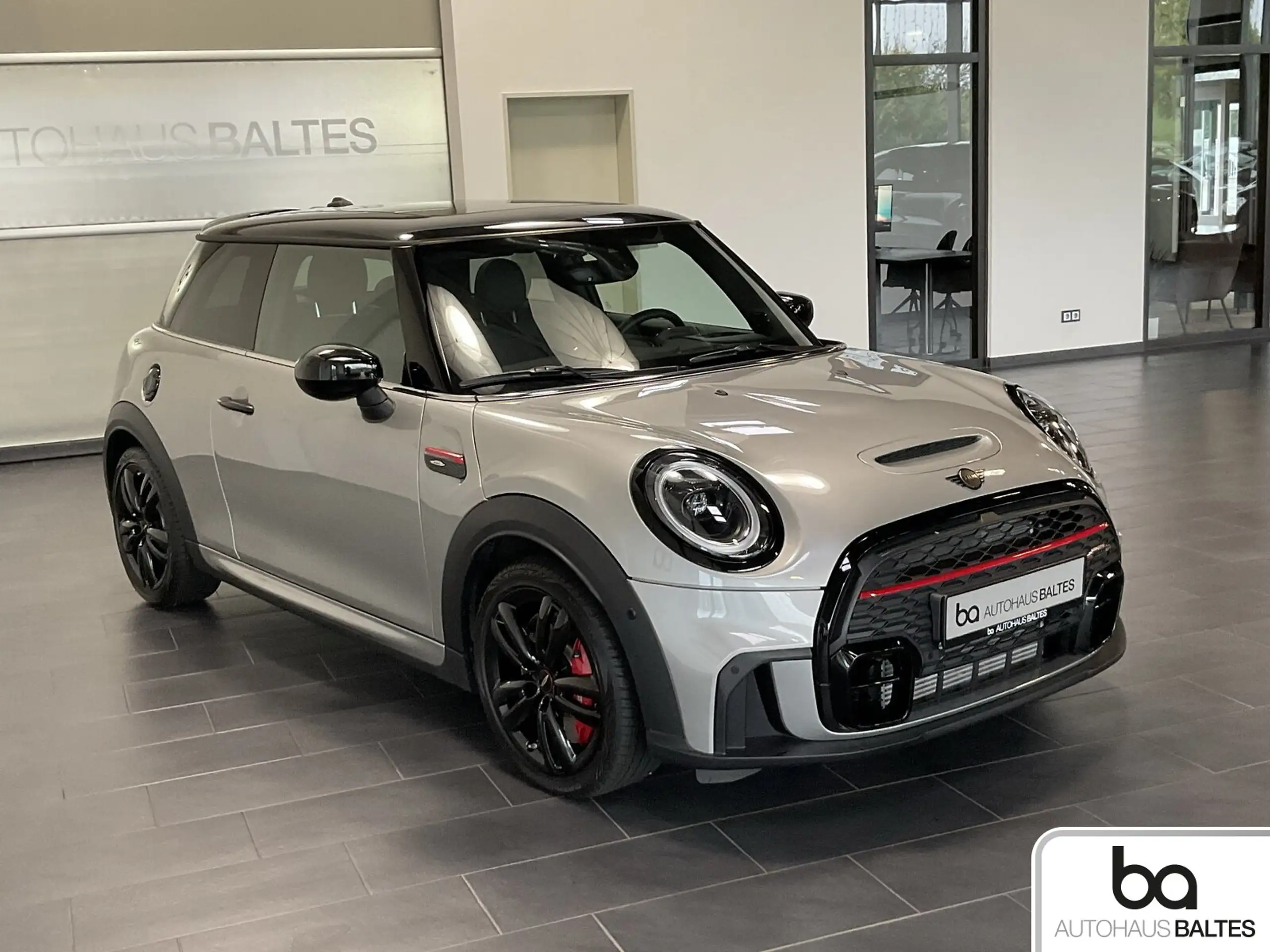 MINI - John Cooper Works