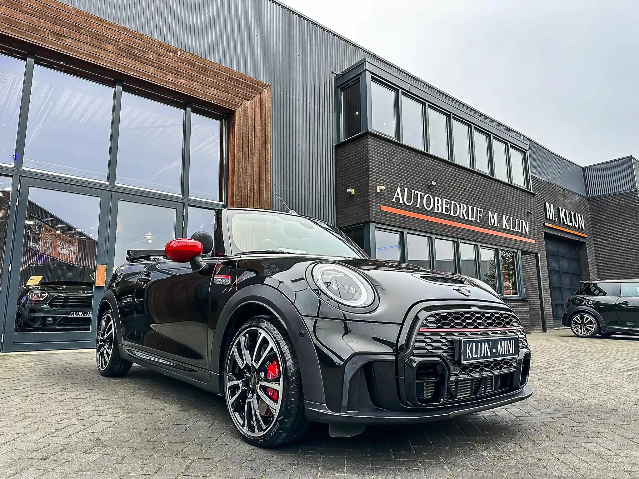 MINI - John Cooper Works Cabrio