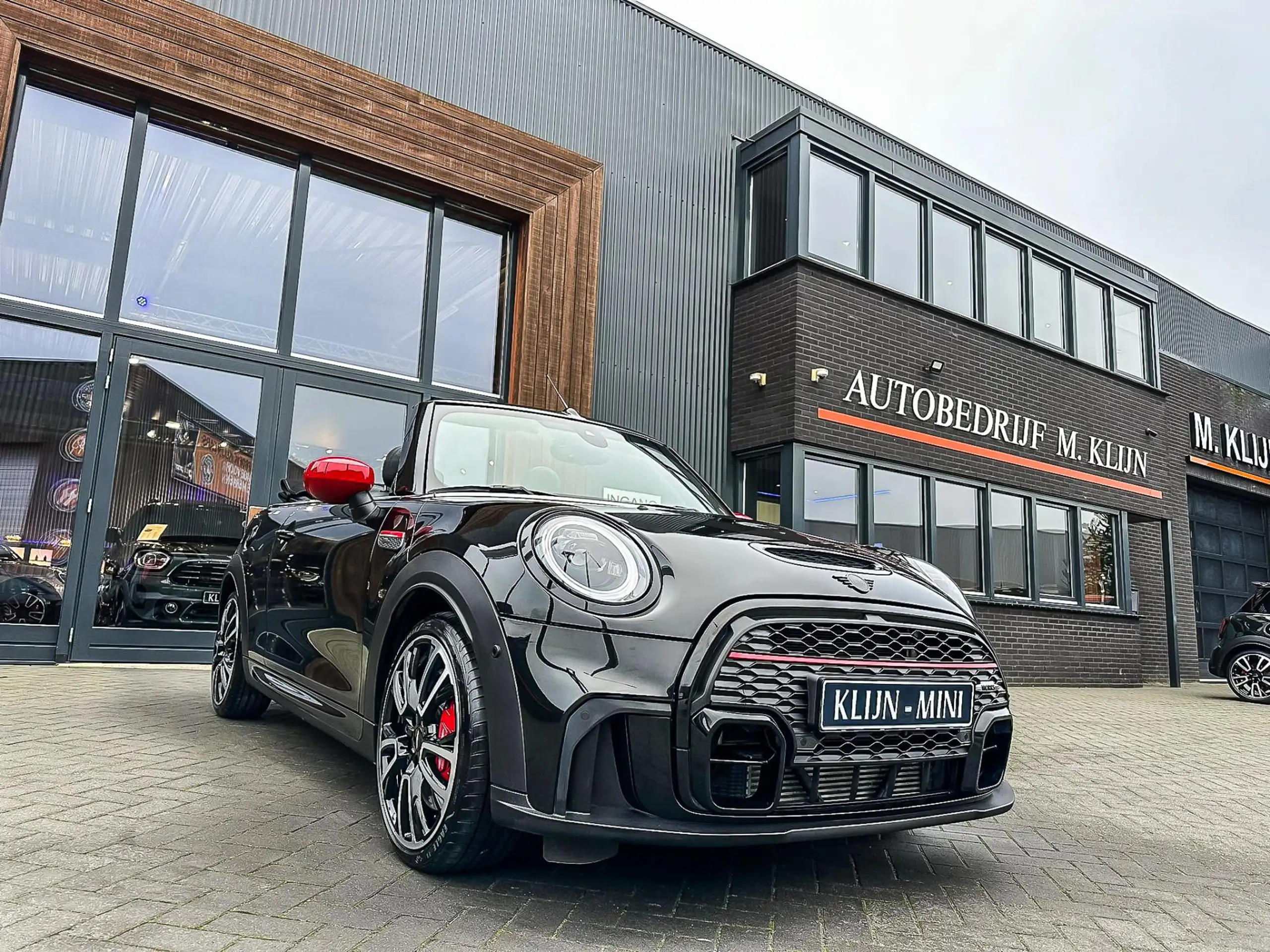 MINI - John Cooper Works Cabrio