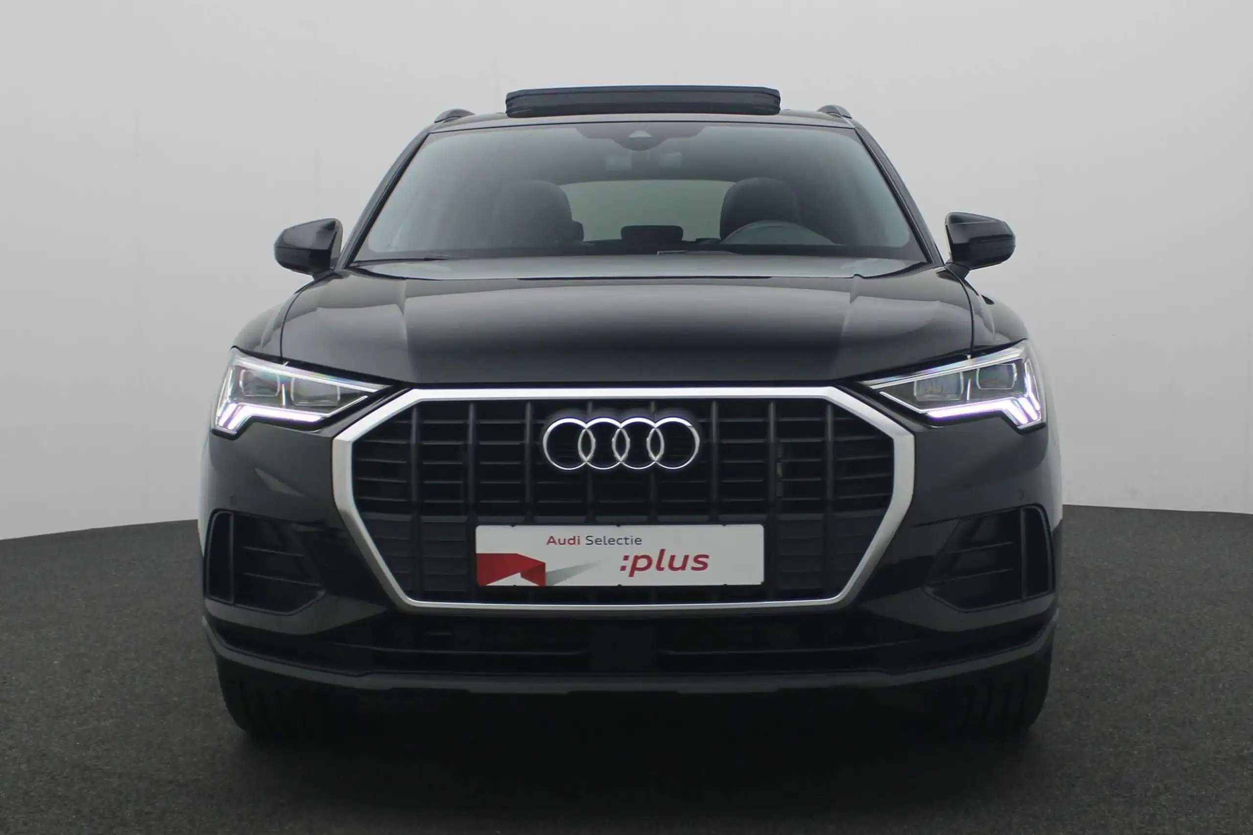 Audi - Q3