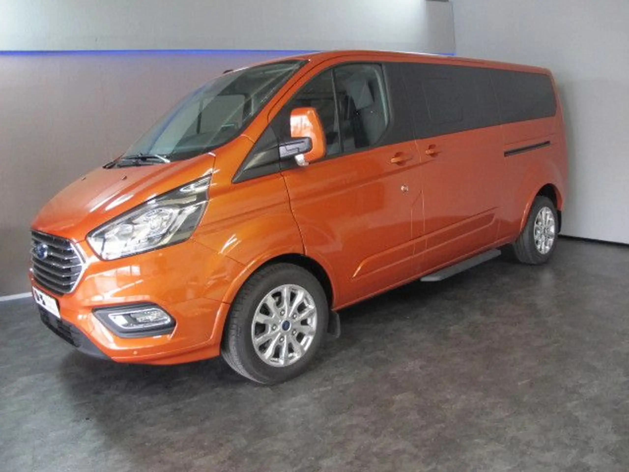 Ford - Tourneo Custom