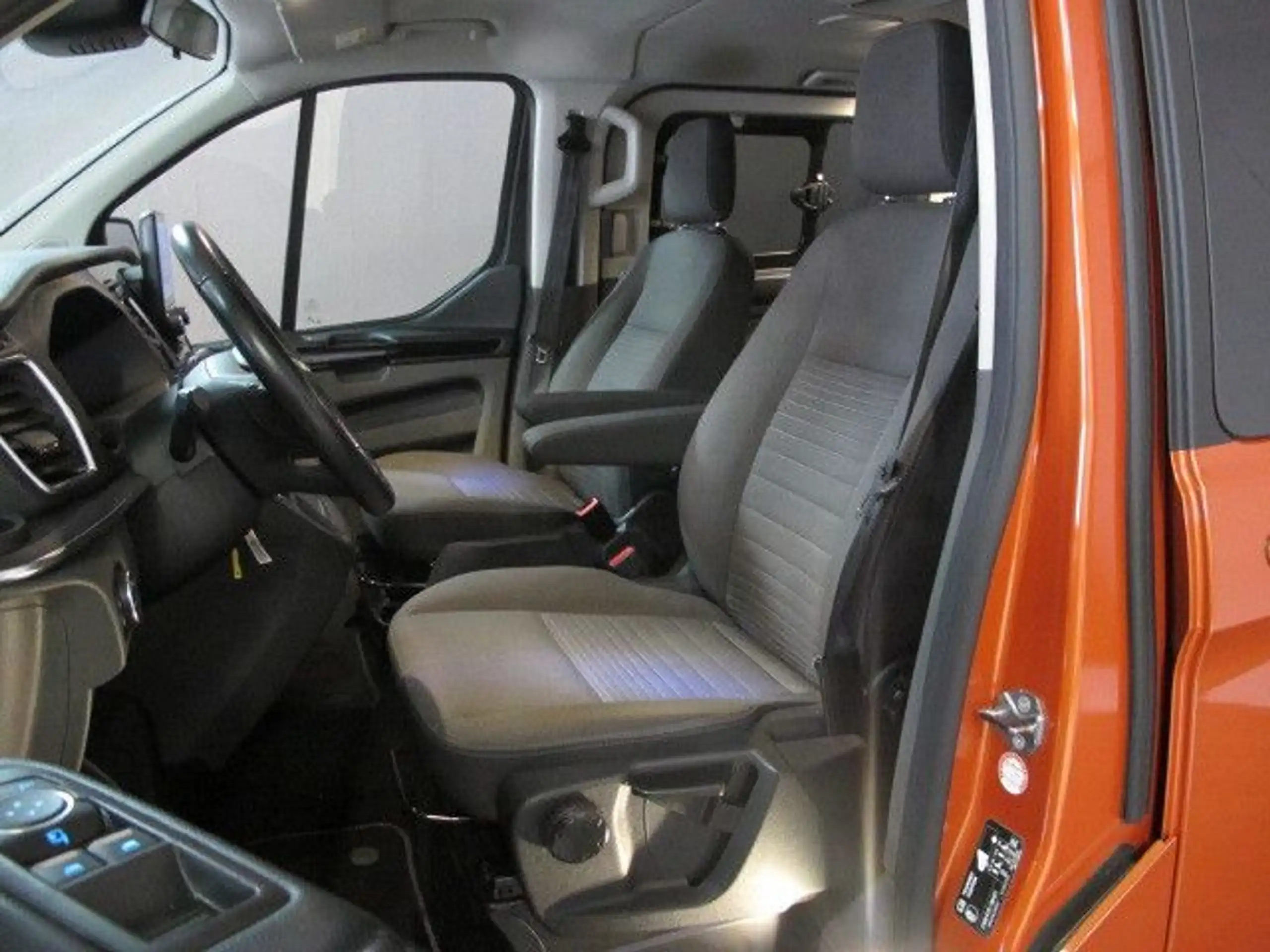 Ford - Tourneo Custom