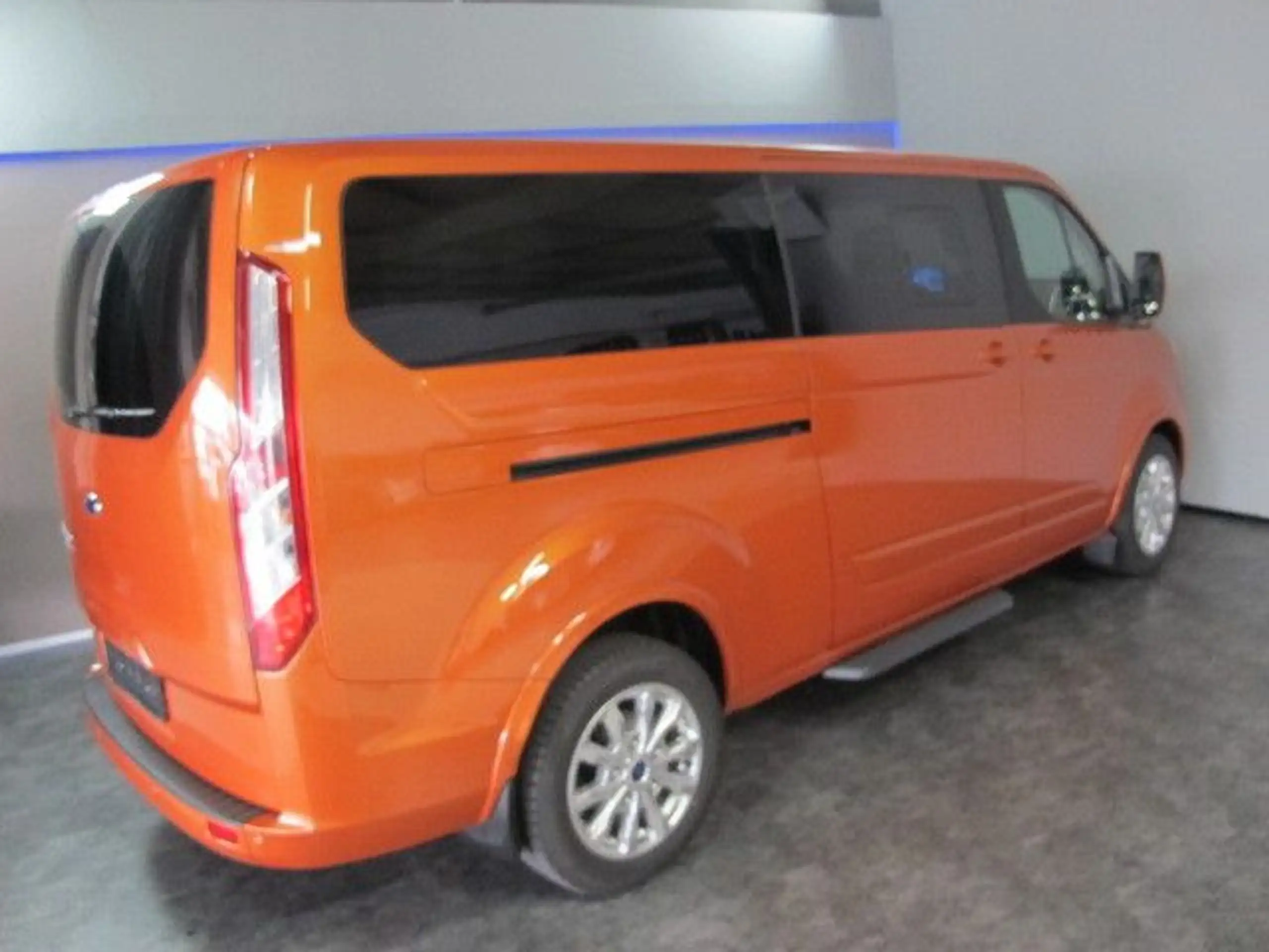 Ford - Tourneo Custom