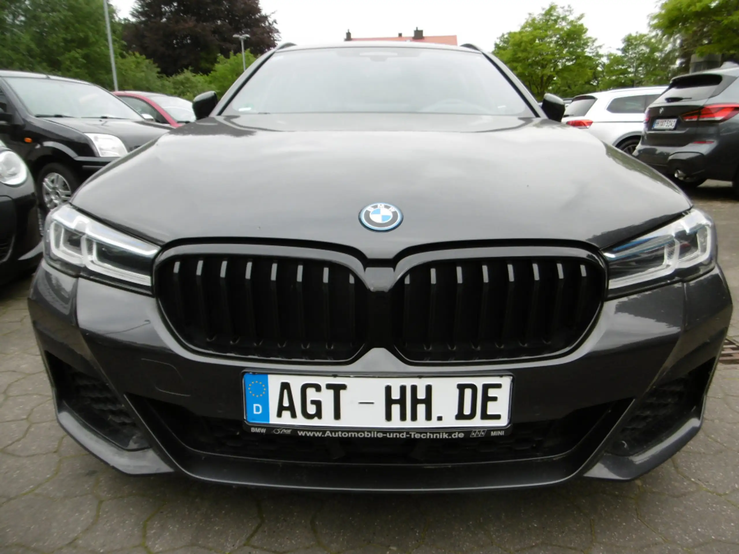 BMW - 530