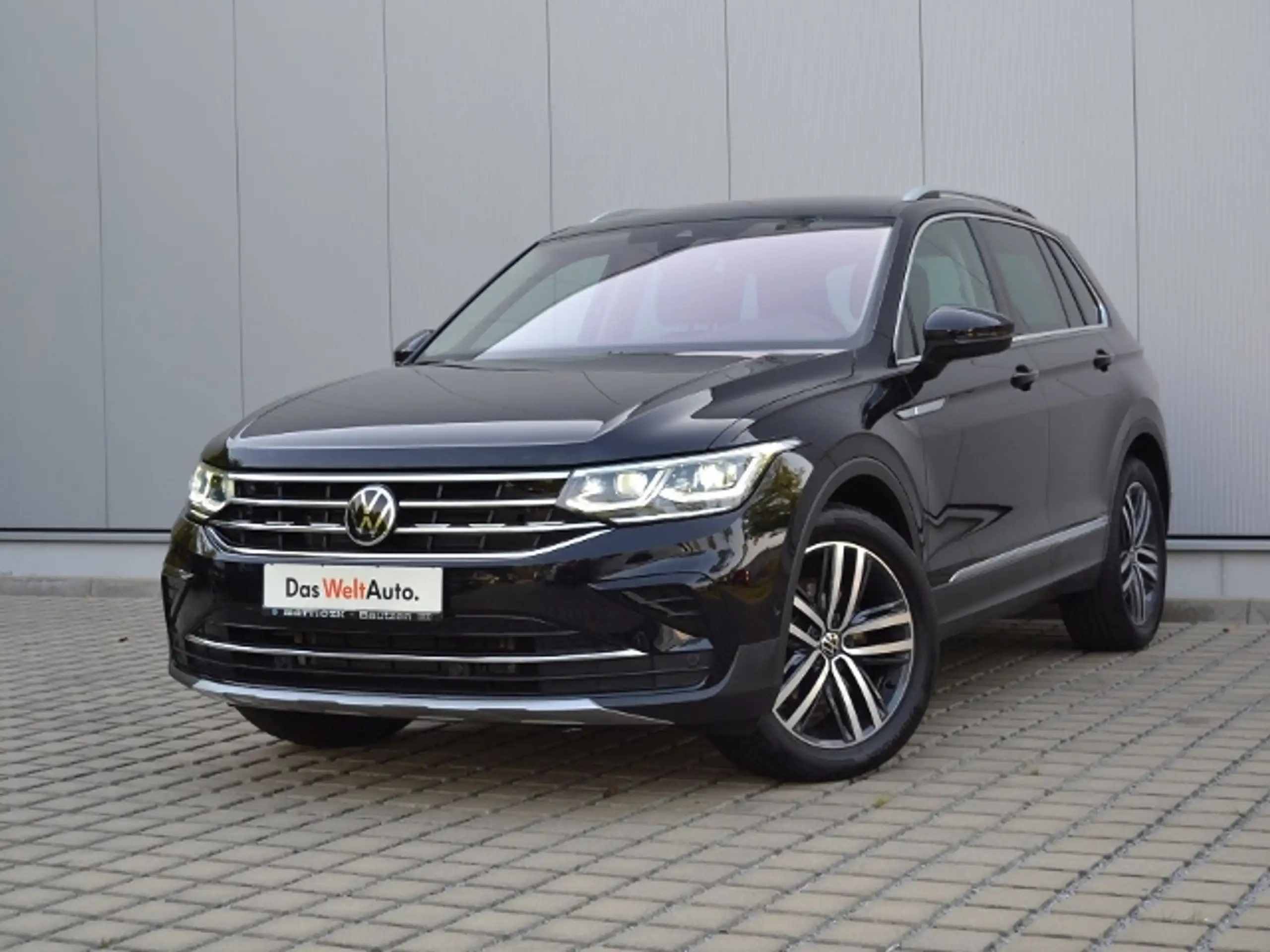 Volkswagen - Tiguan