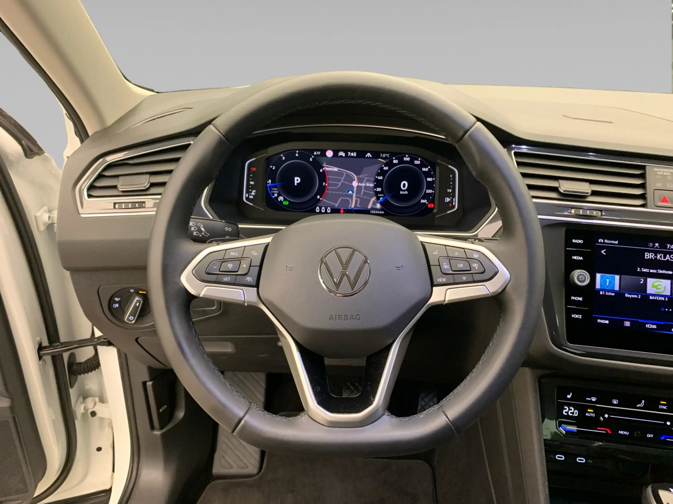 Volkswagen - Tiguan