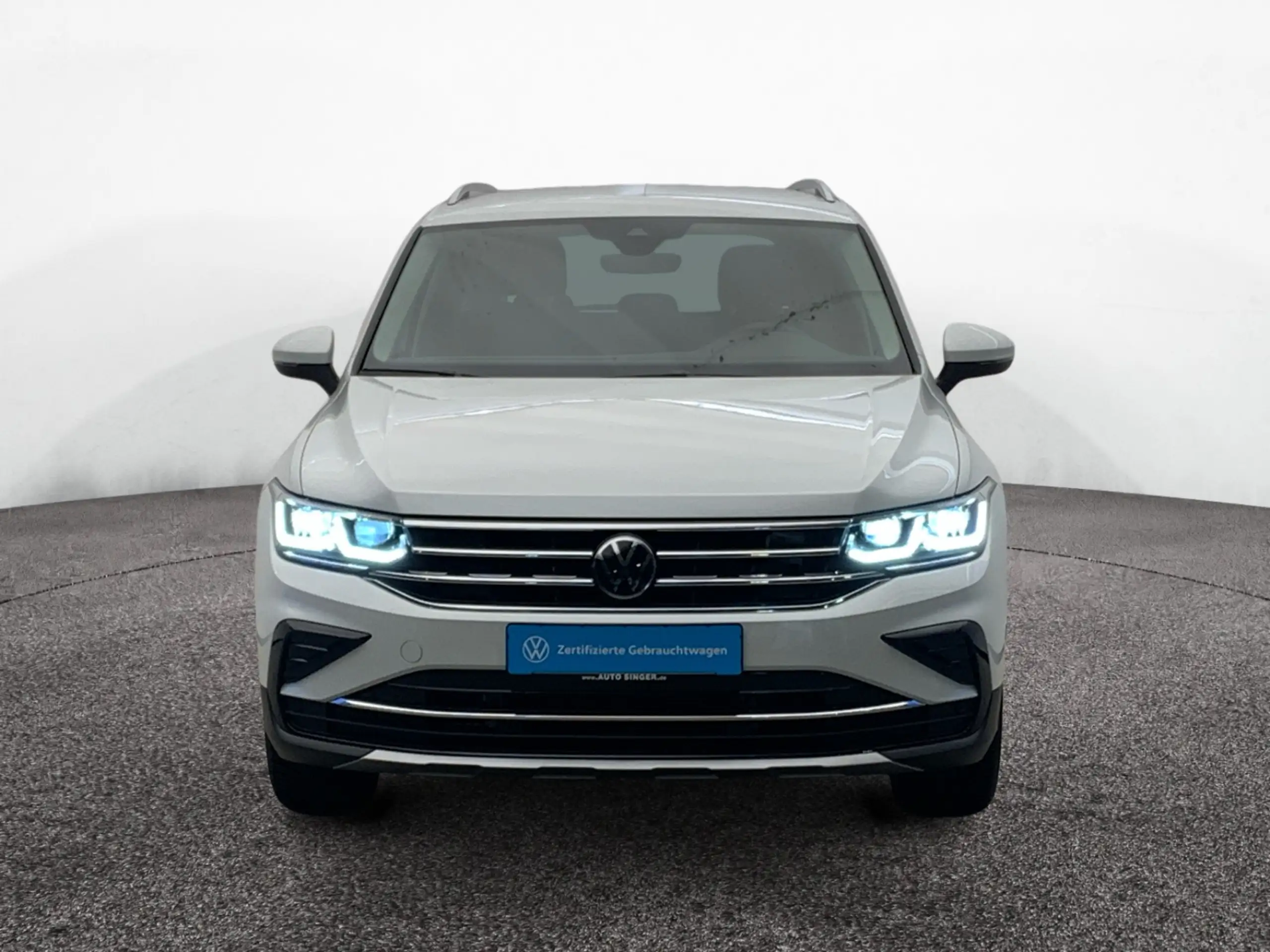 Volkswagen - Tiguan