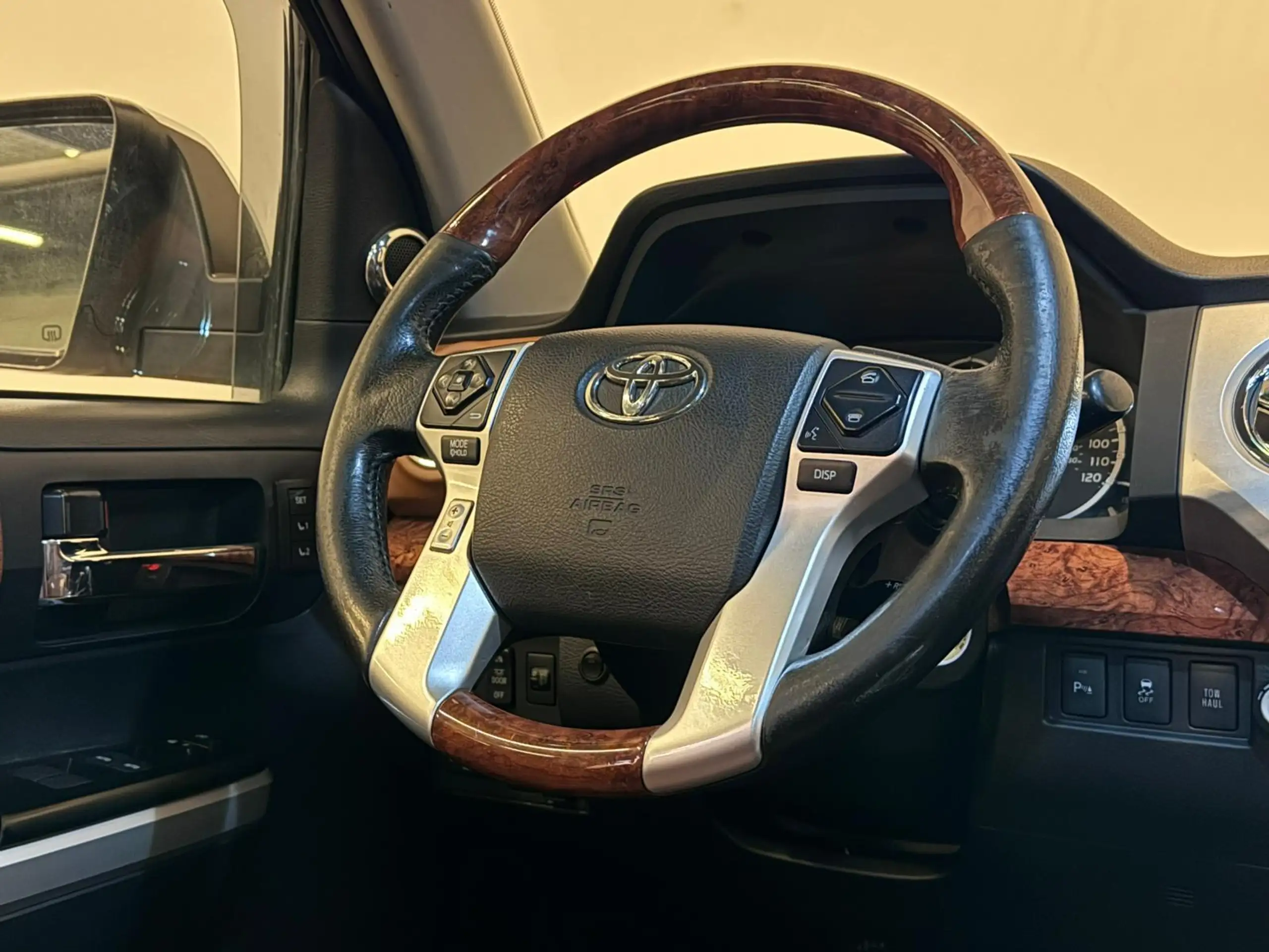 Toyota - Tundra