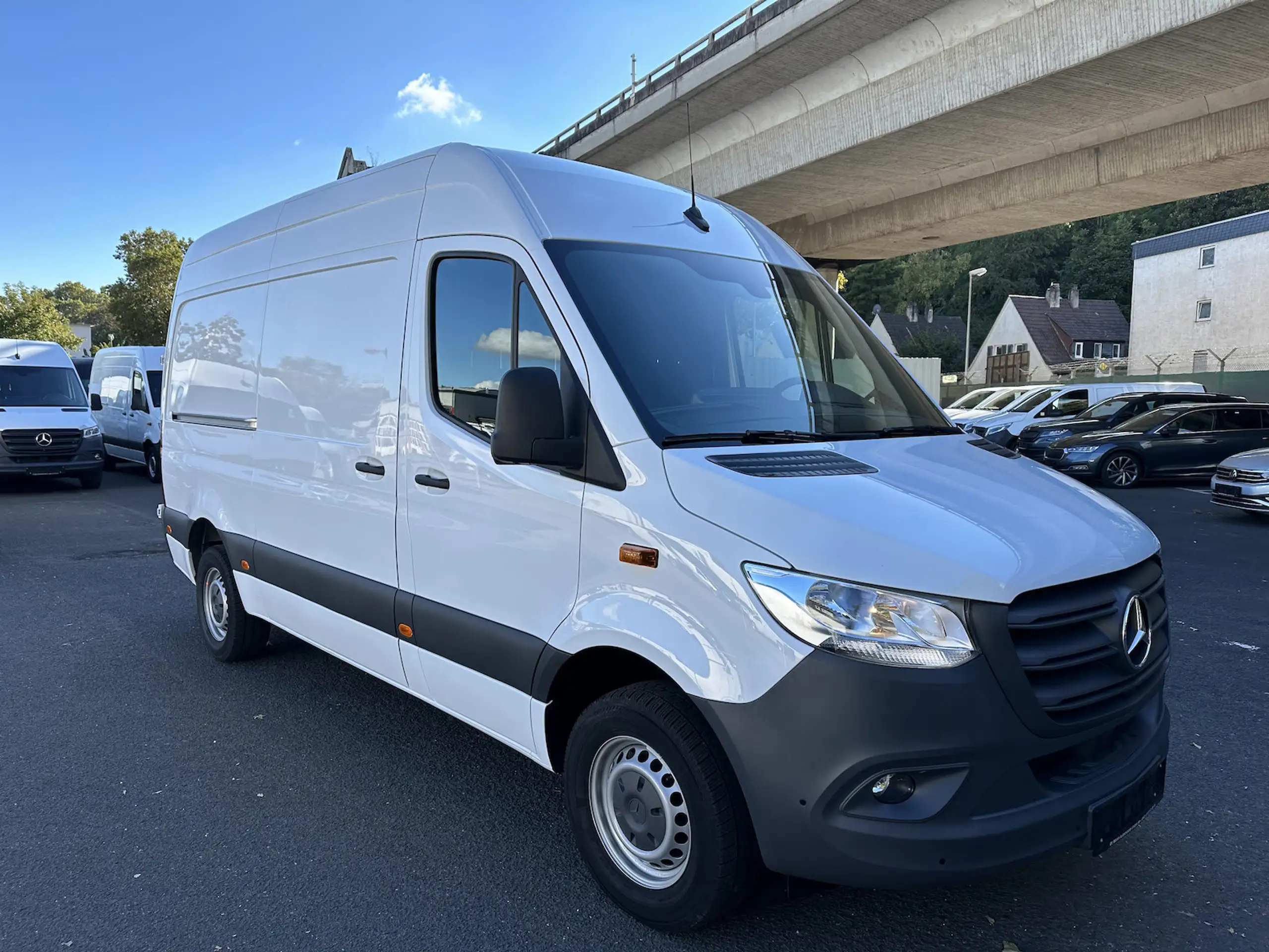 Mercedes-Benz - Sprinter