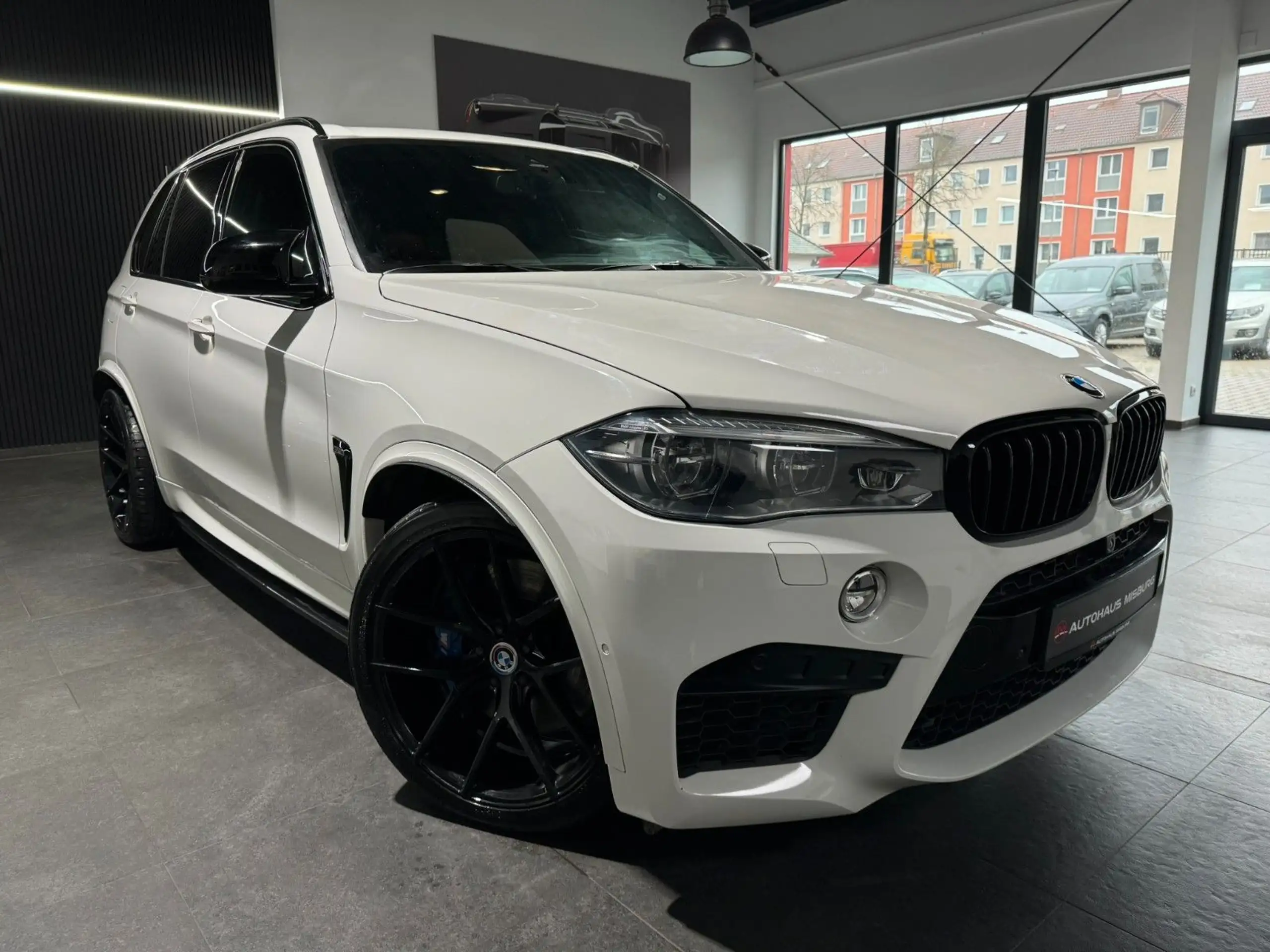 BMW - X5