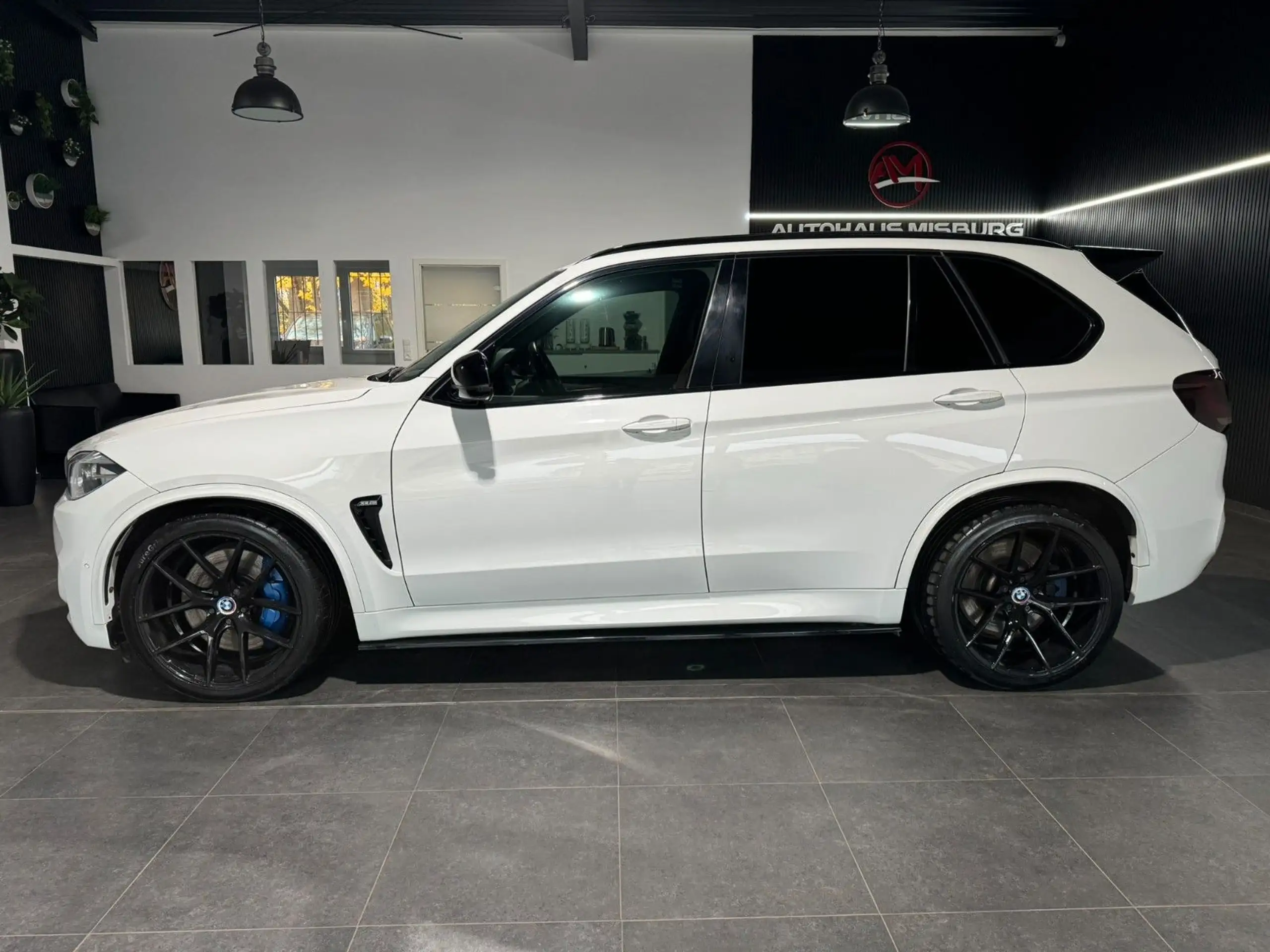 BMW - X5