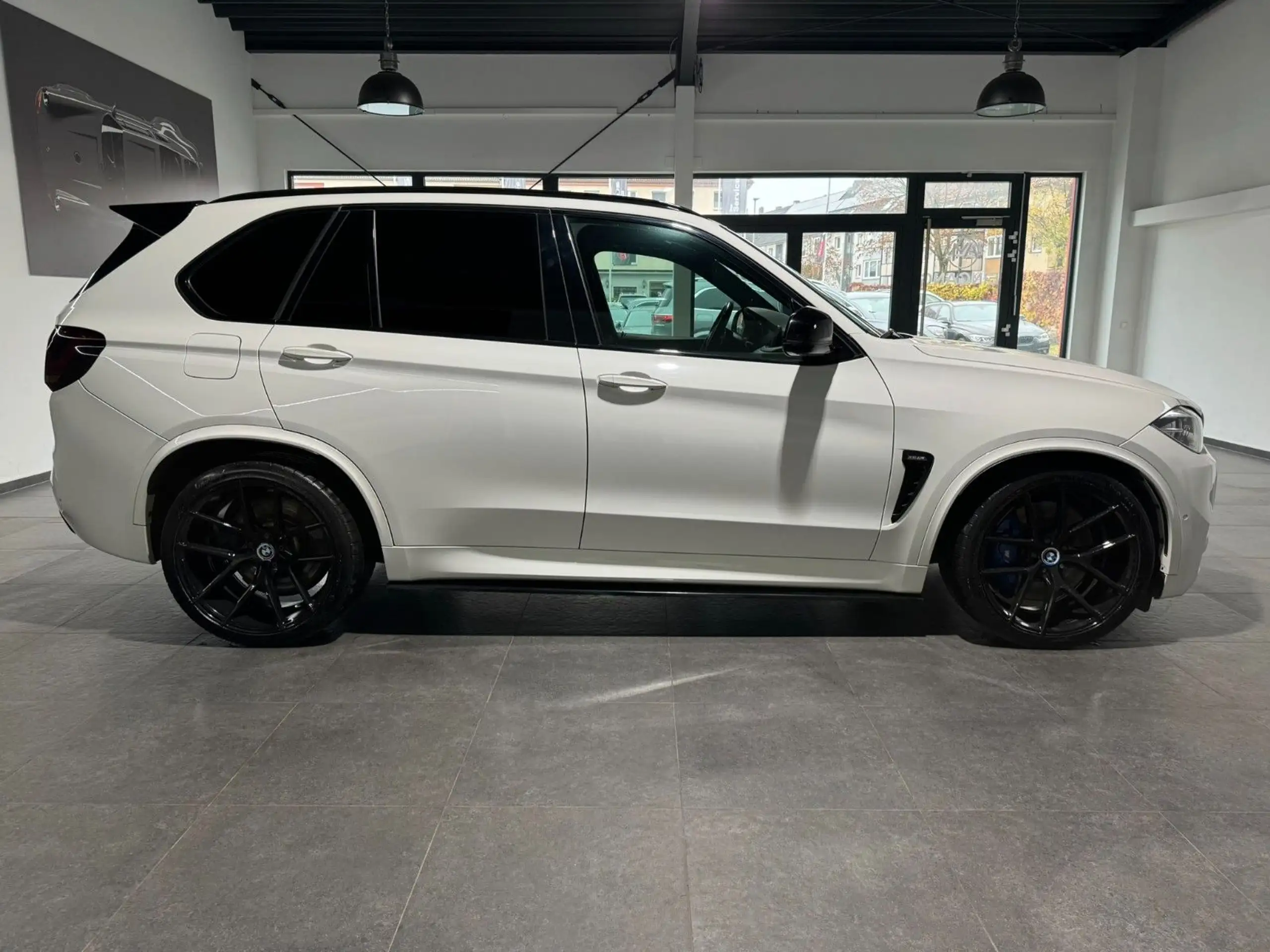 BMW - X5