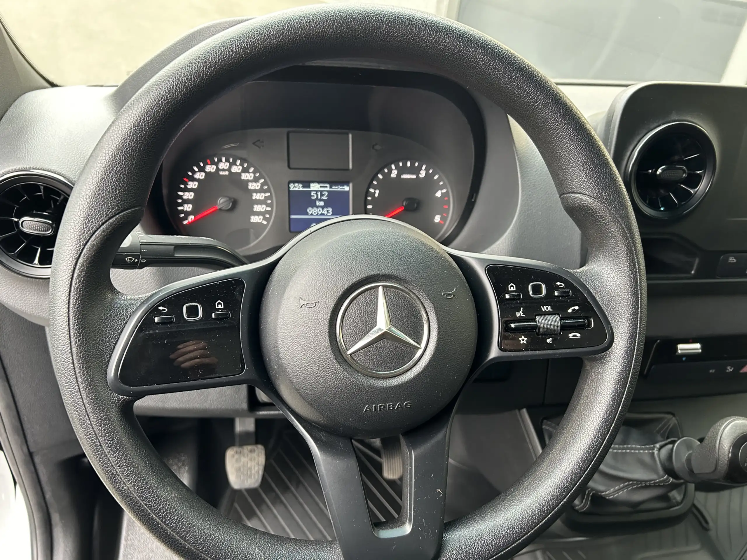 Mercedes-Benz - Sprinter