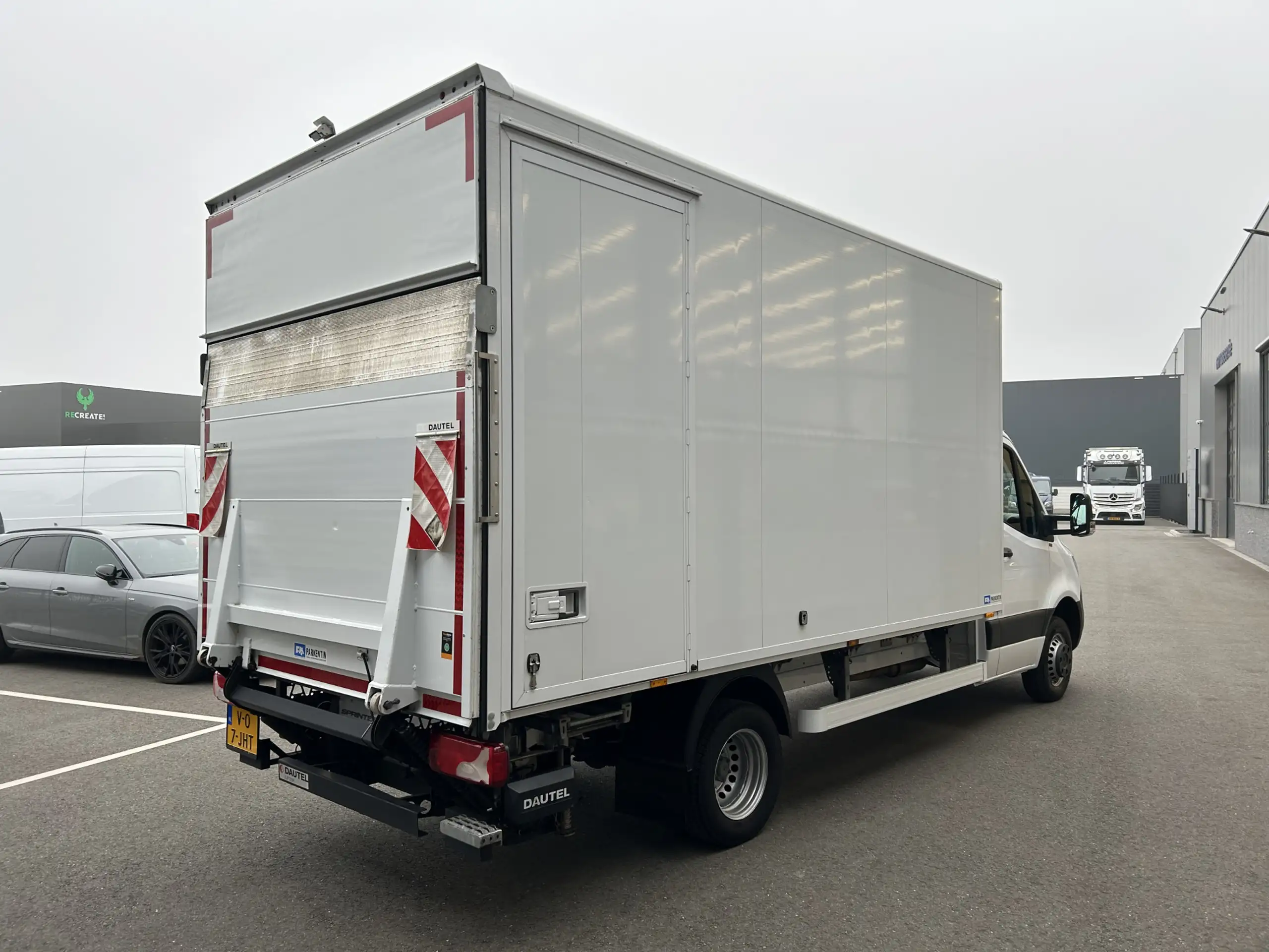 Mercedes-Benz - Sprinter