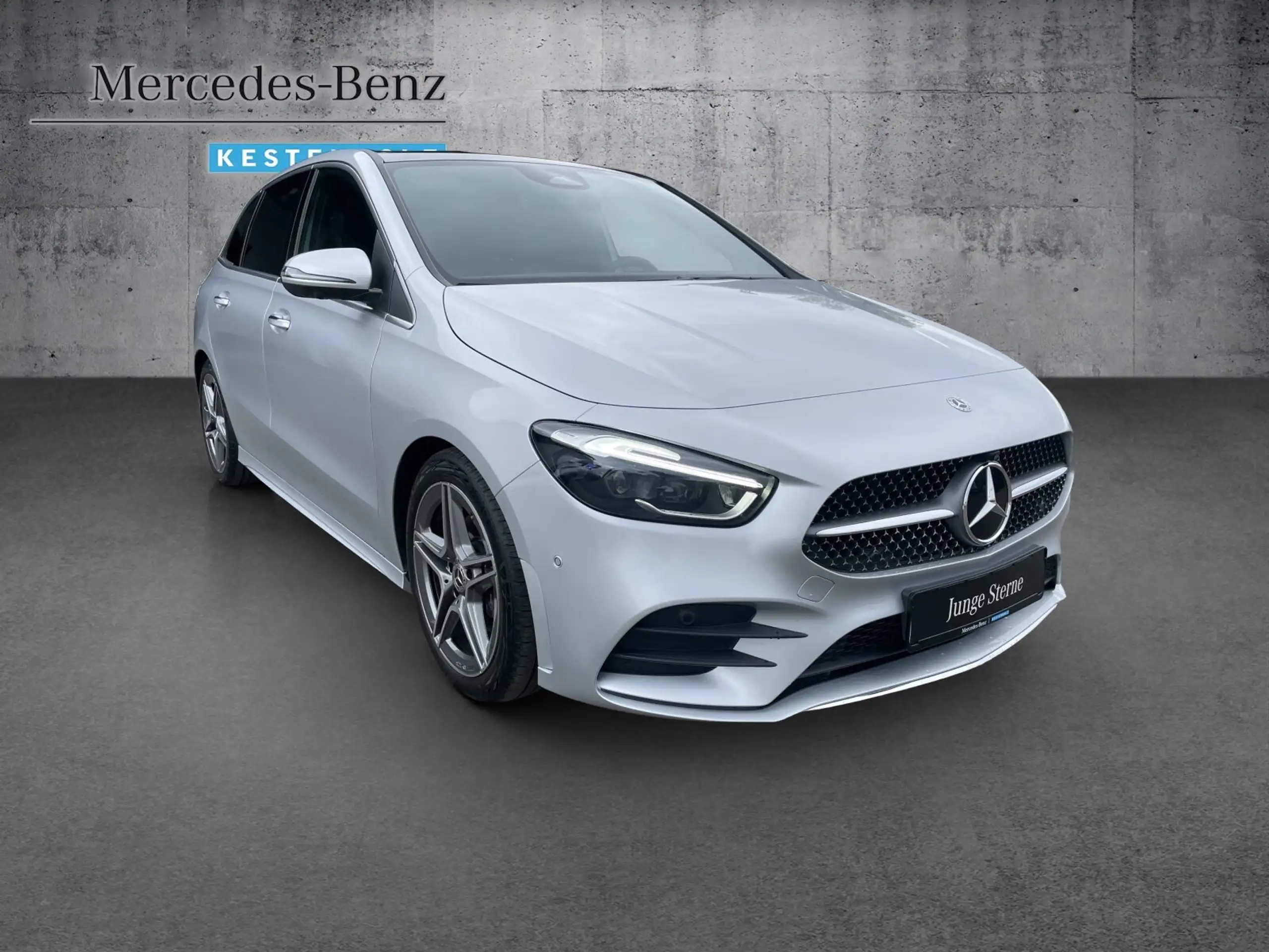 Mercedes-Benz - B 200