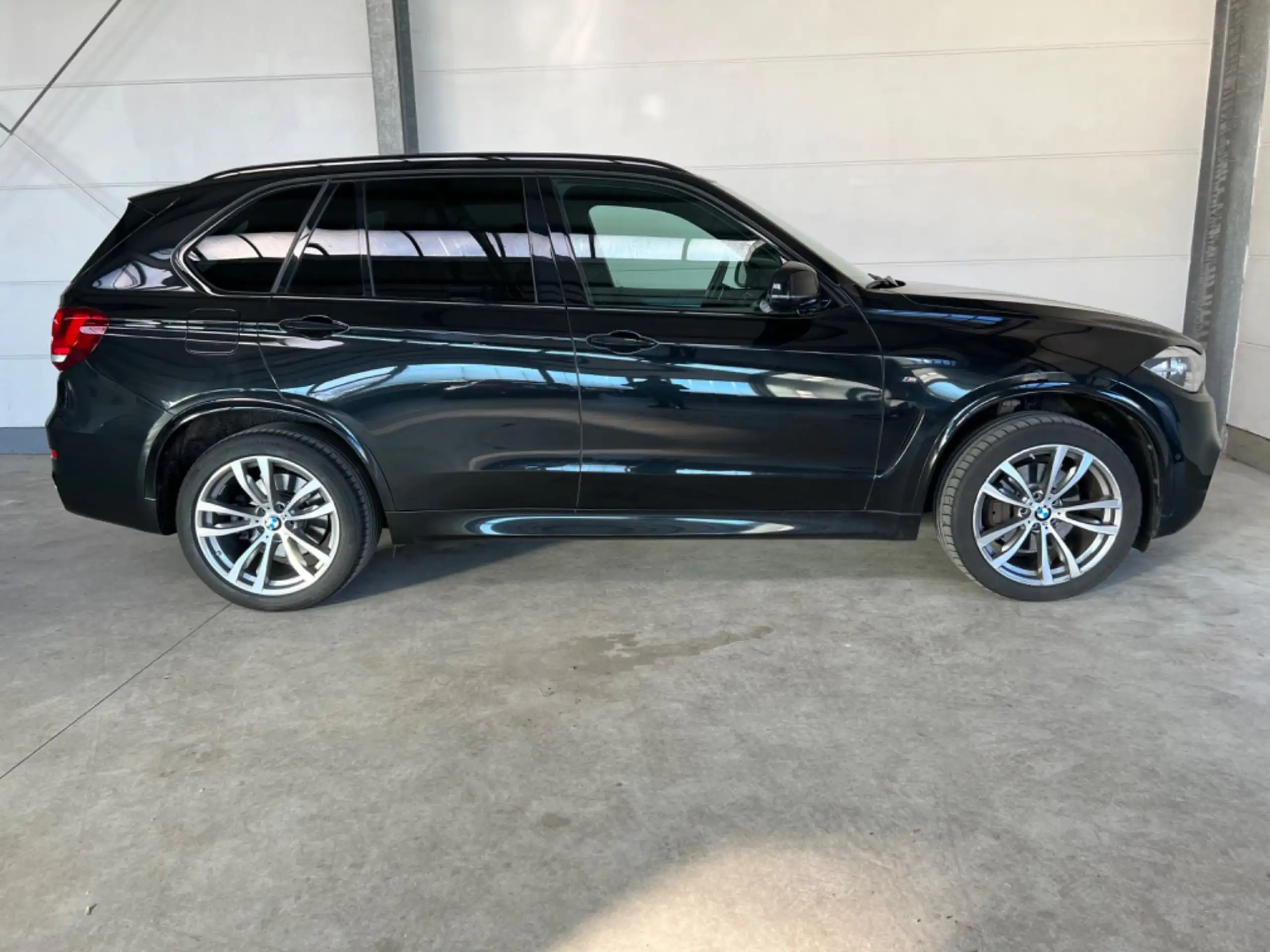 BMW - X5